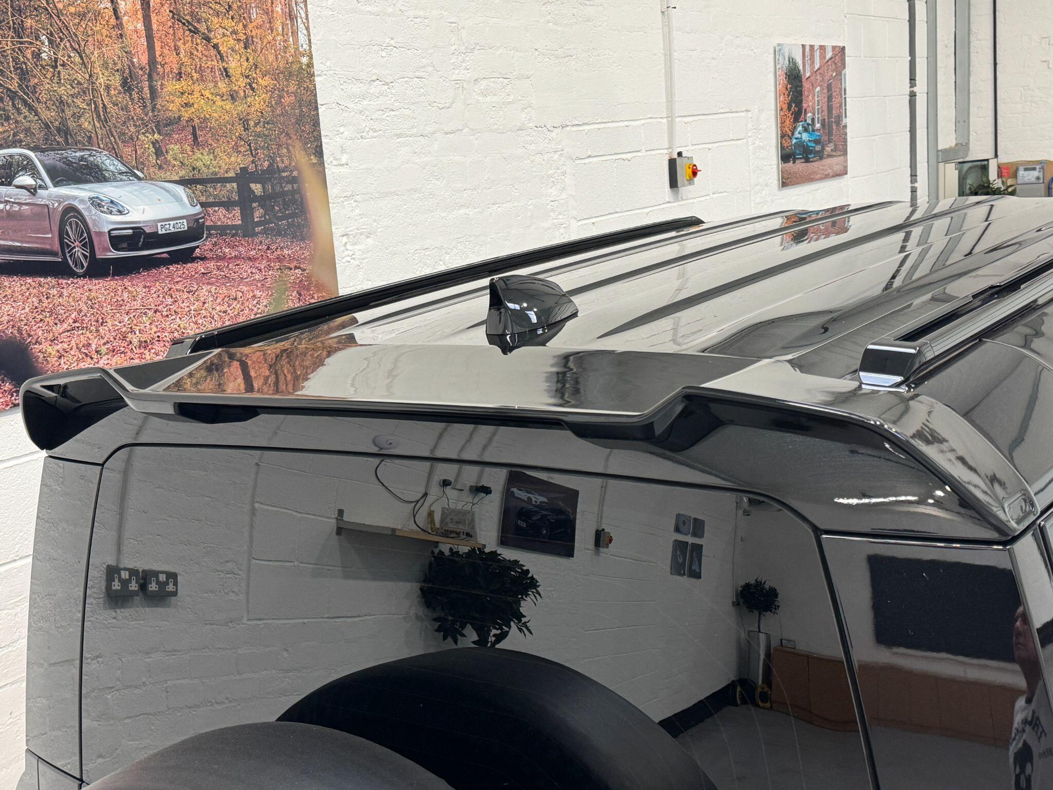 Land Rover Defender 110 - Image 71