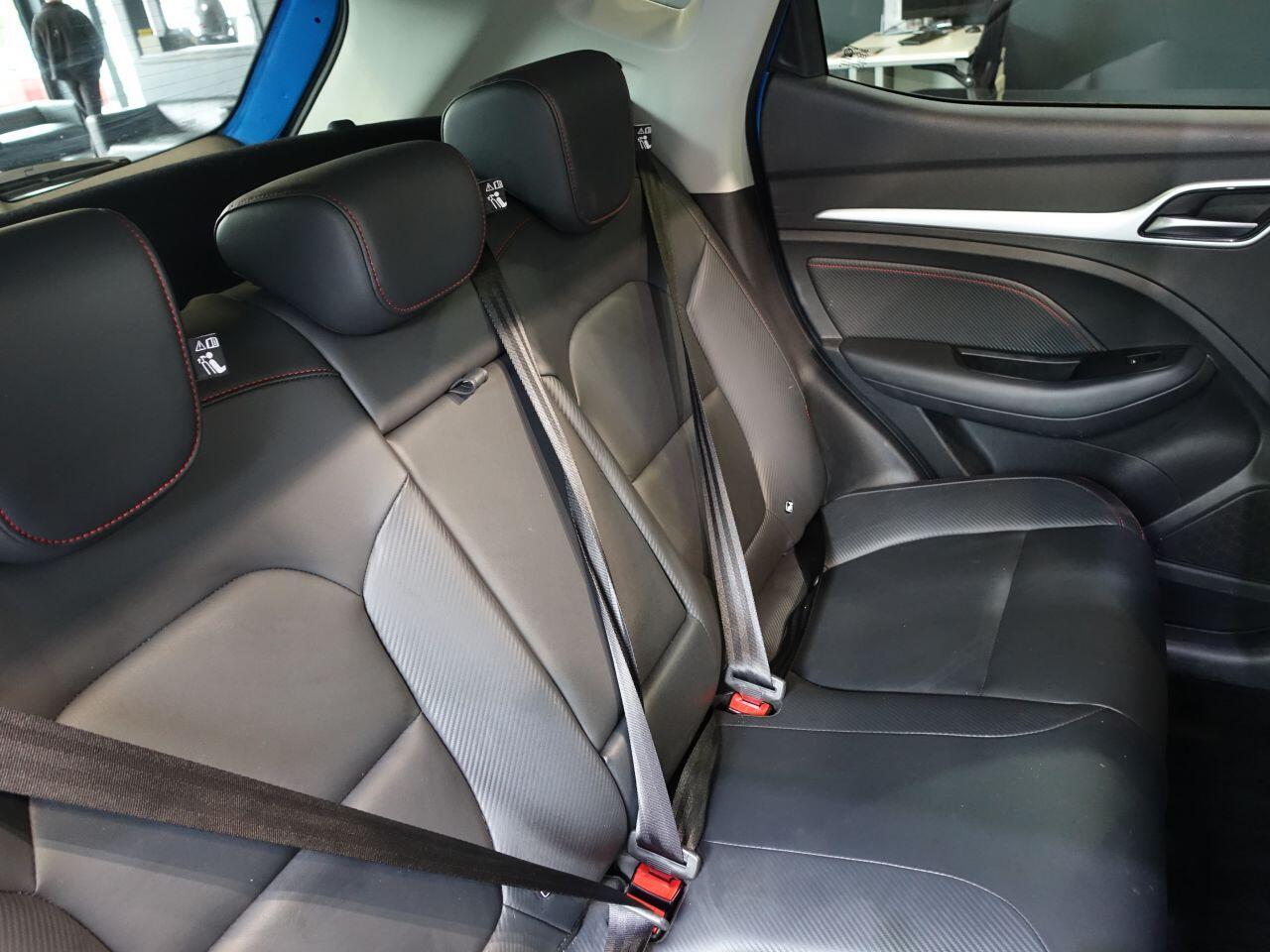 MG MG ZS - Image 16