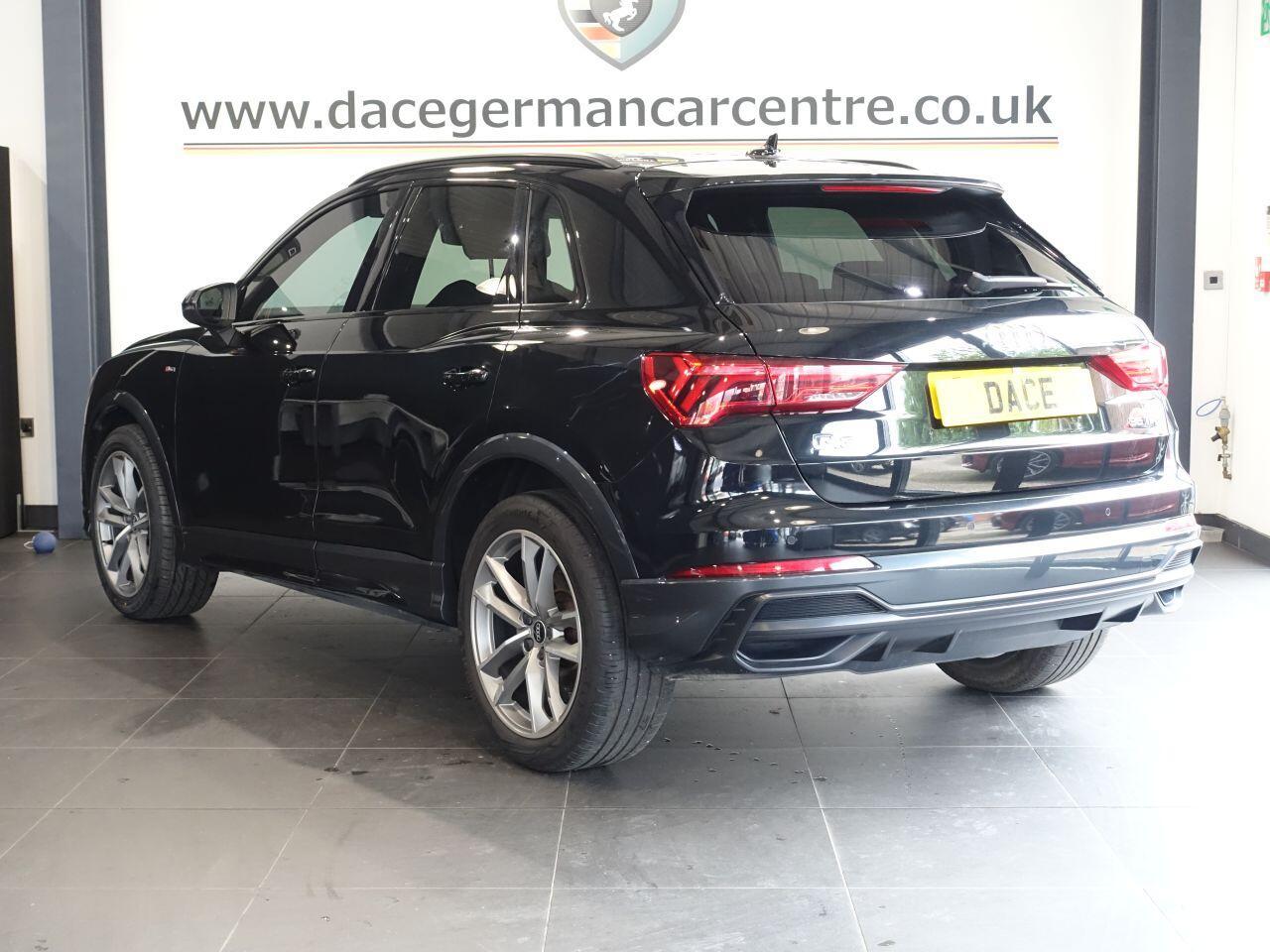 Audi Q3 - Image 8