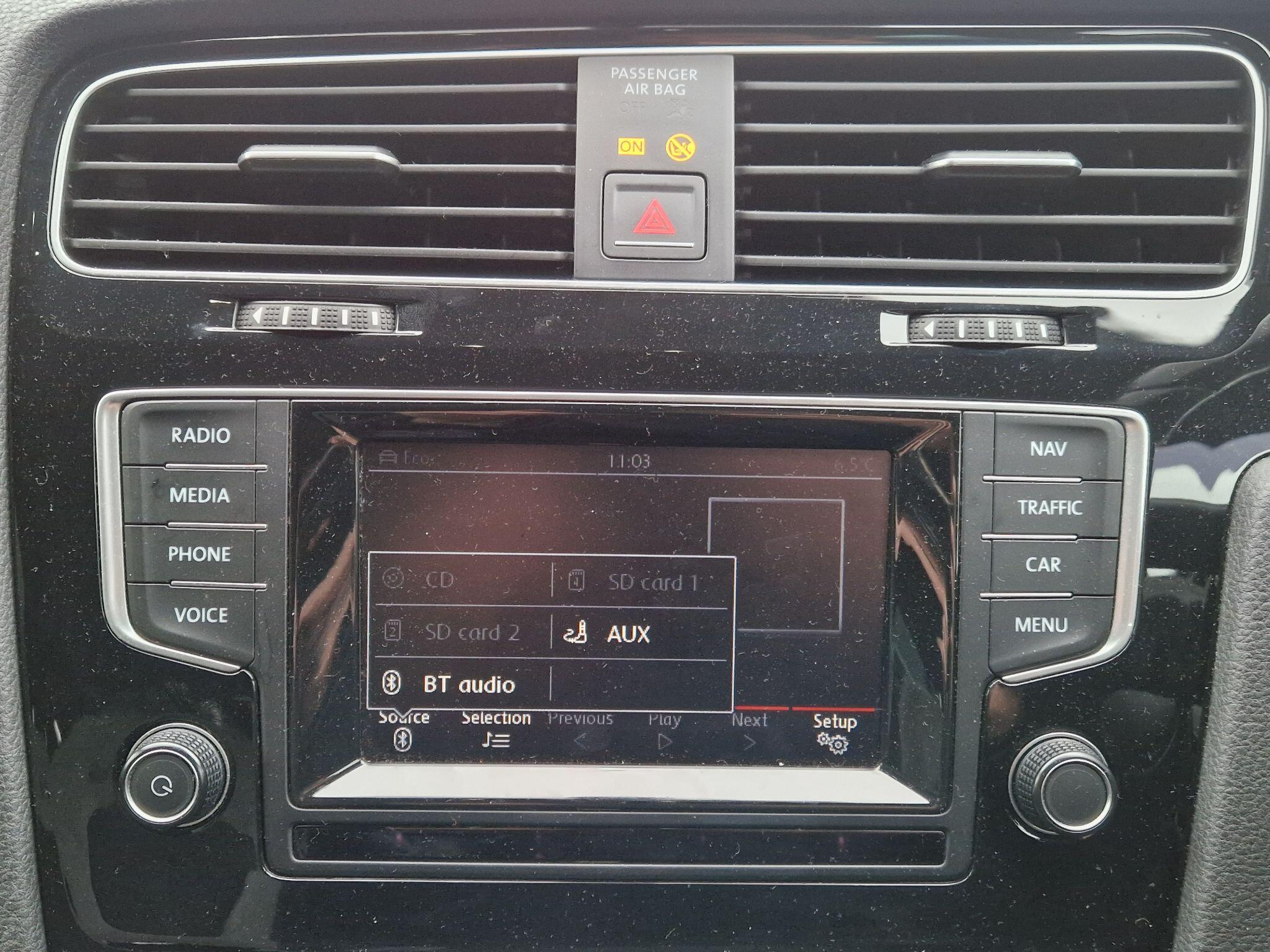 Volkswagen Golf - Image 40