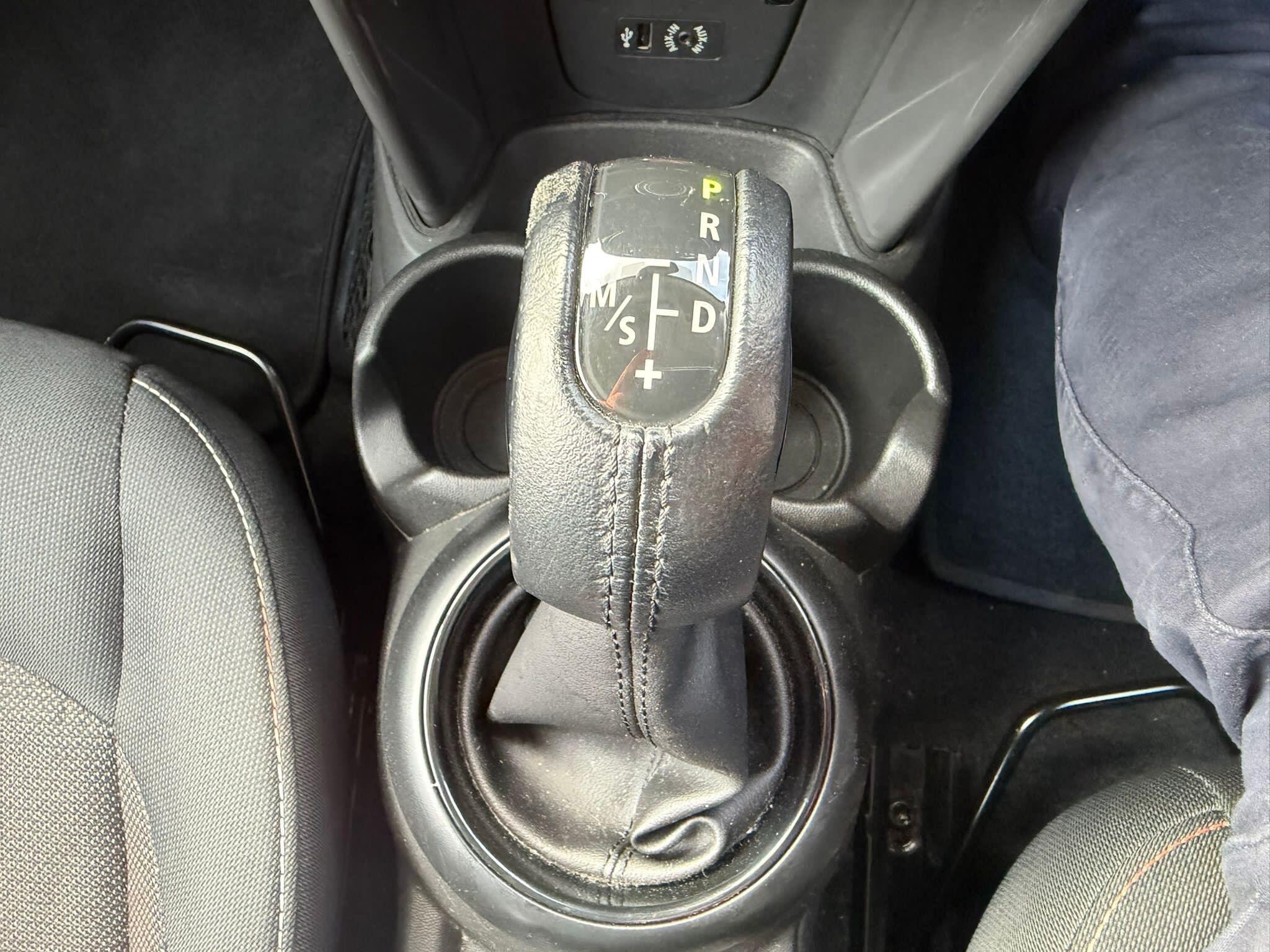 MINI Hatch - Image 20