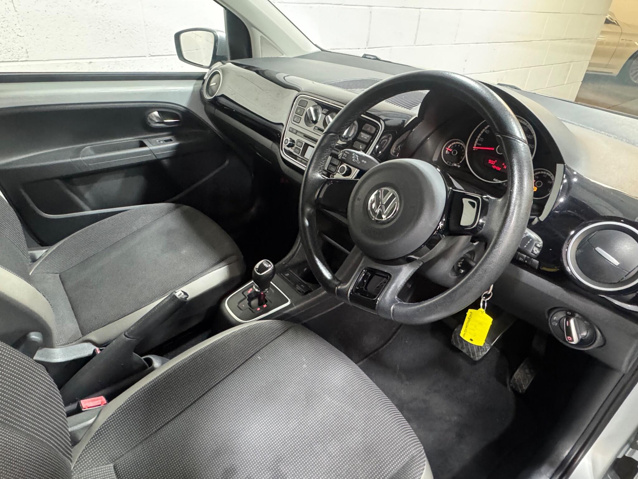 Volkswagen up! - Image 9