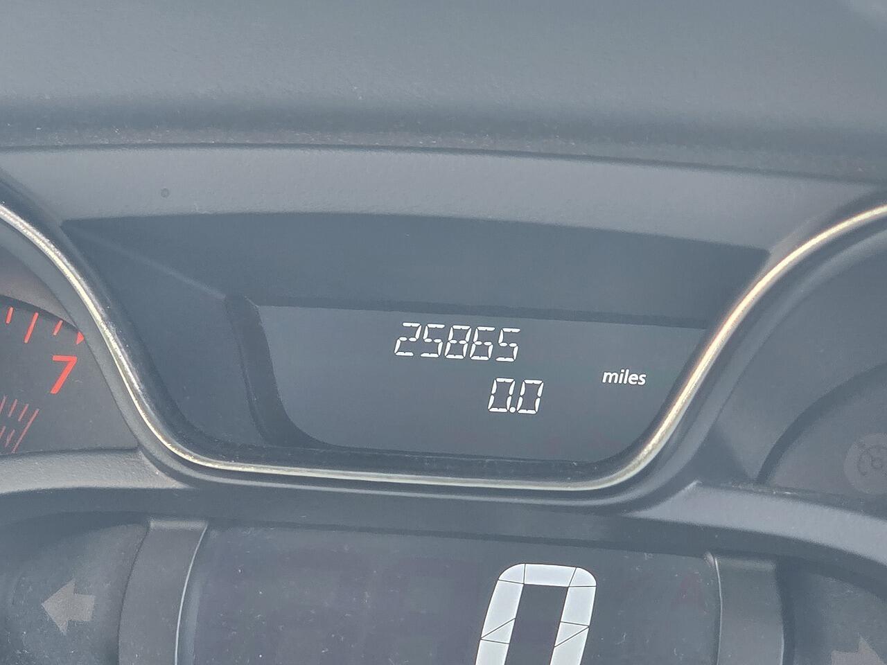 Renault Captur - Image 16