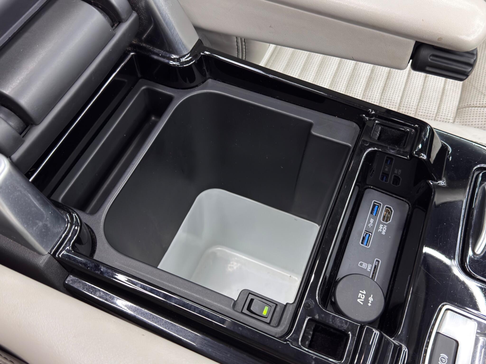 Land Rover Discovery - Image 26