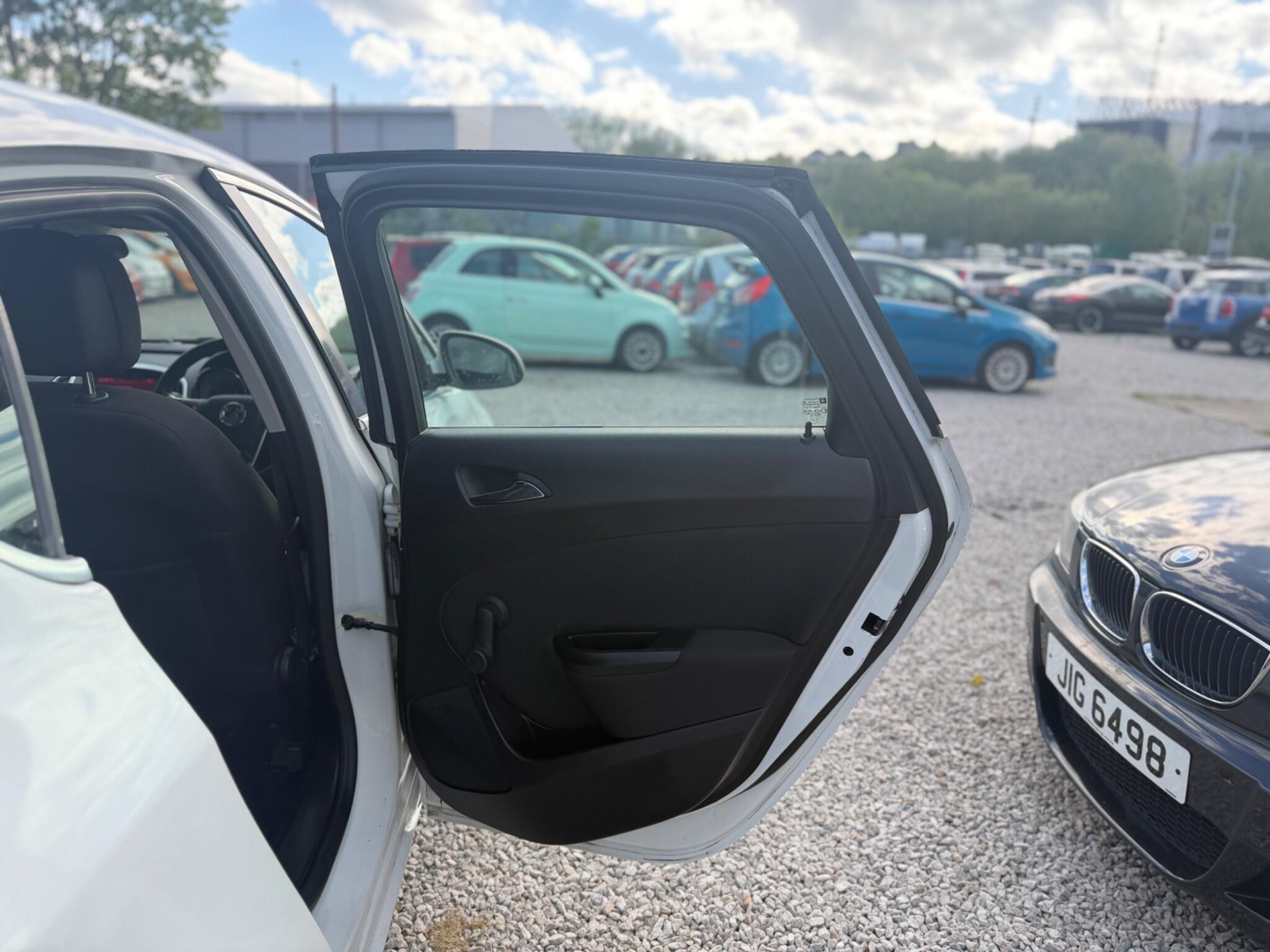 Vauxhall Astra - Image 12