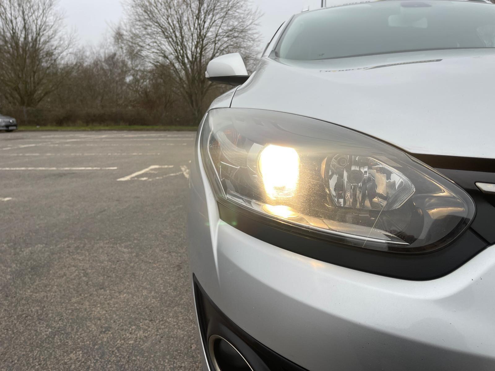 Renault Megane - Image 47