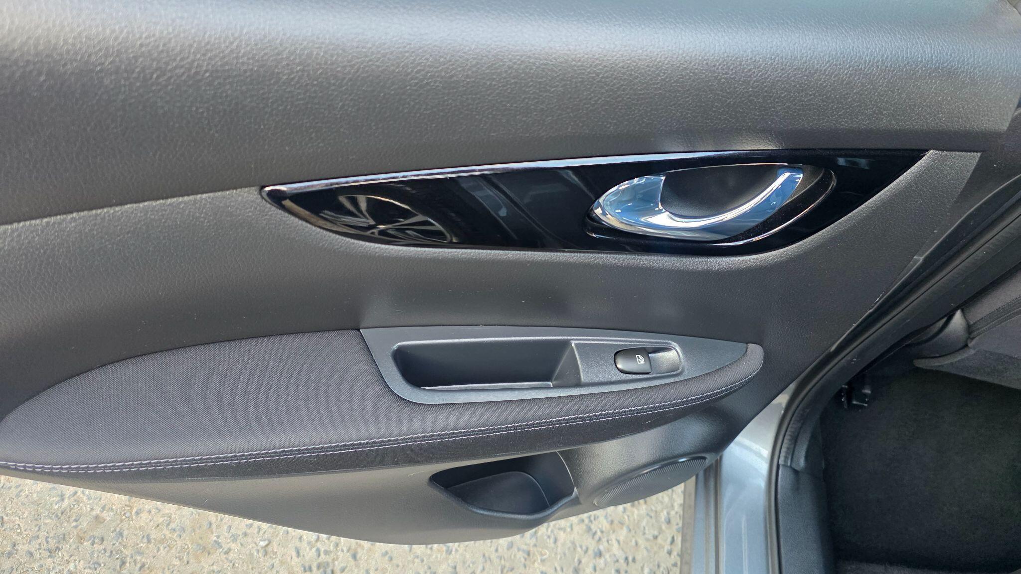 Nissan Qashqai - Image 34