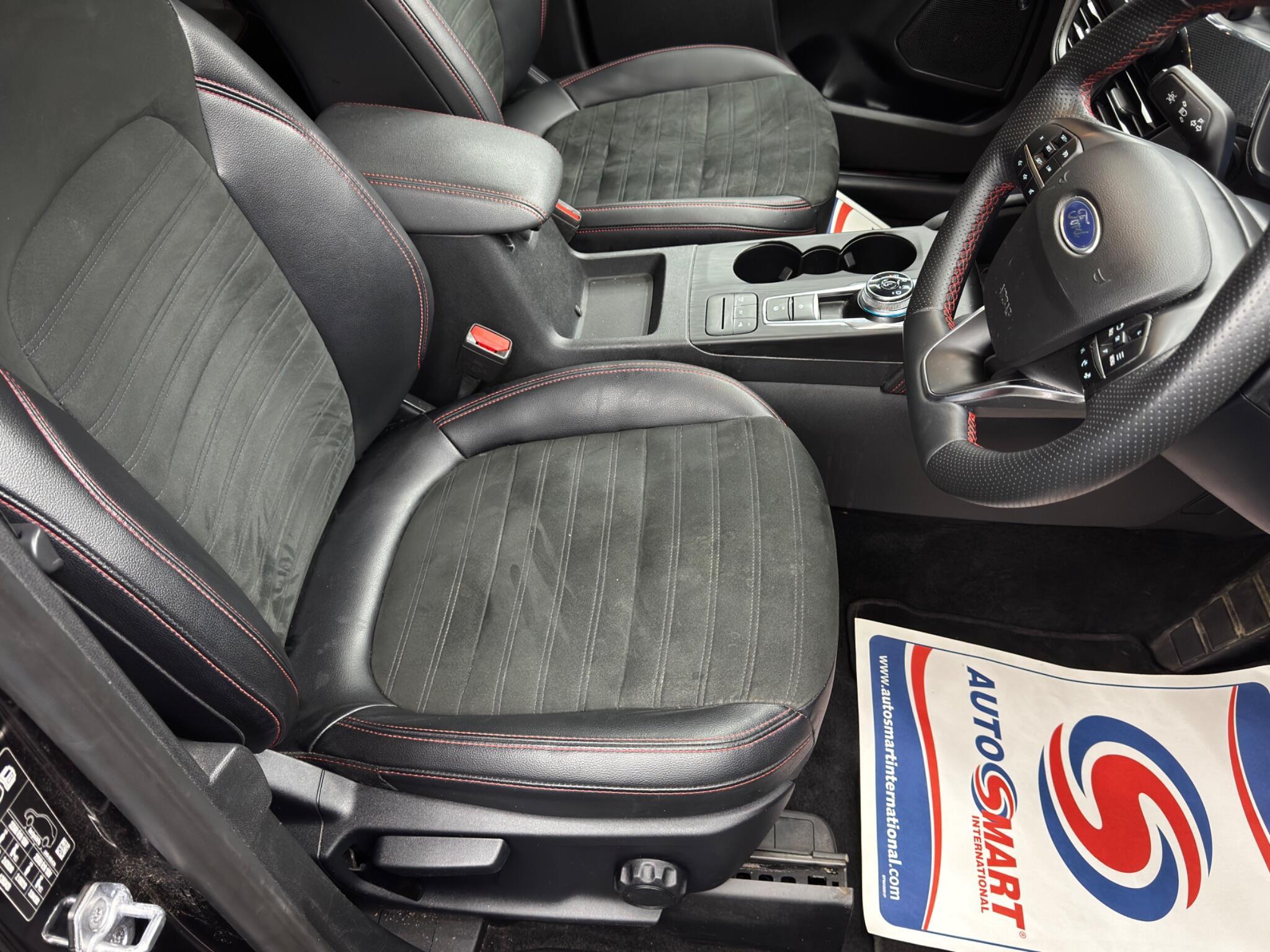 Ford Kuga - Image 13