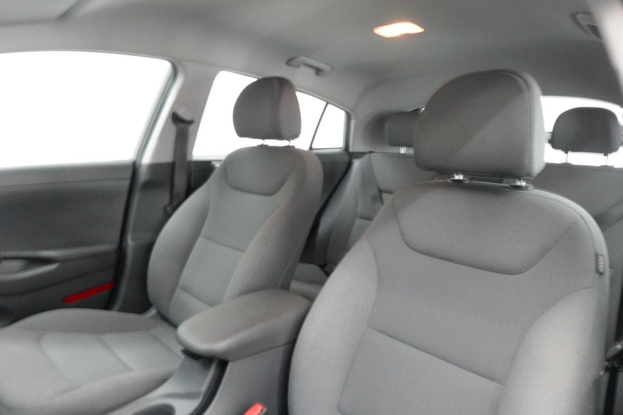 Hyundai Ioniq - Image 15