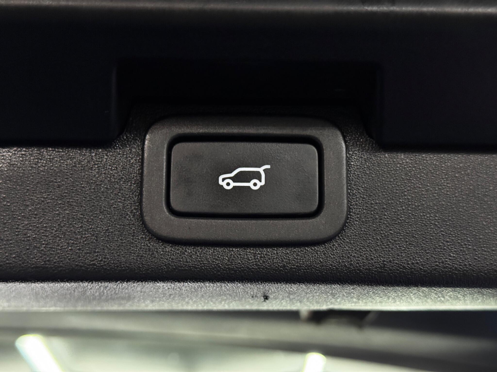 Land Rover Discovery - Image 46