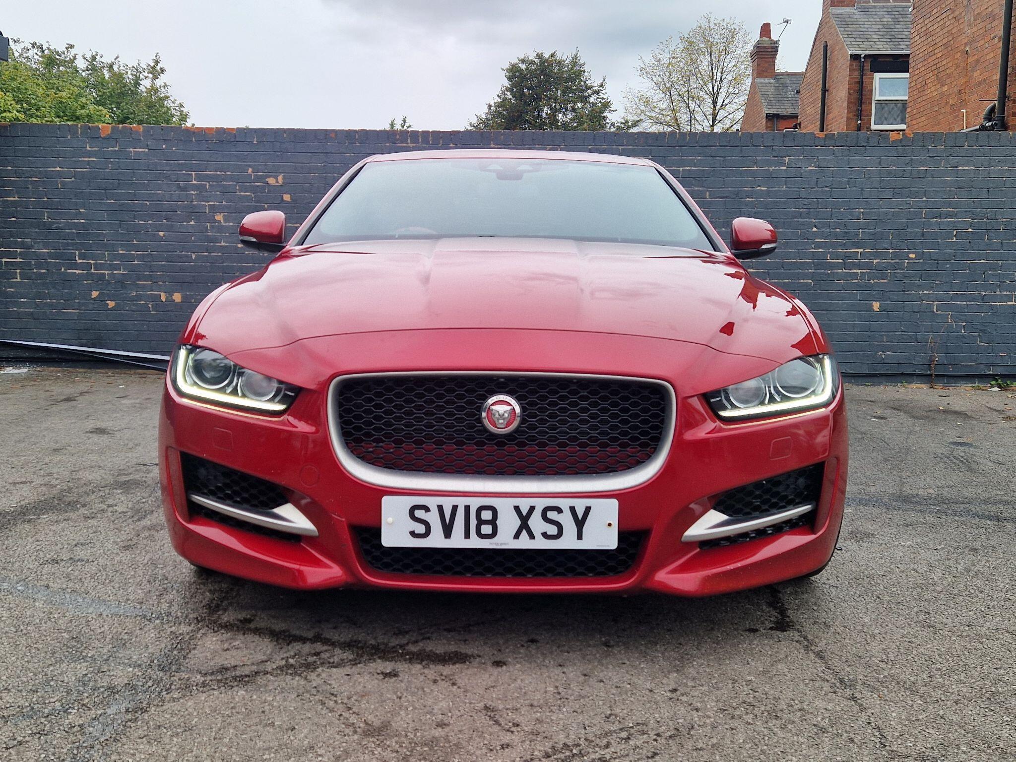 Jaguar XE - Image 17