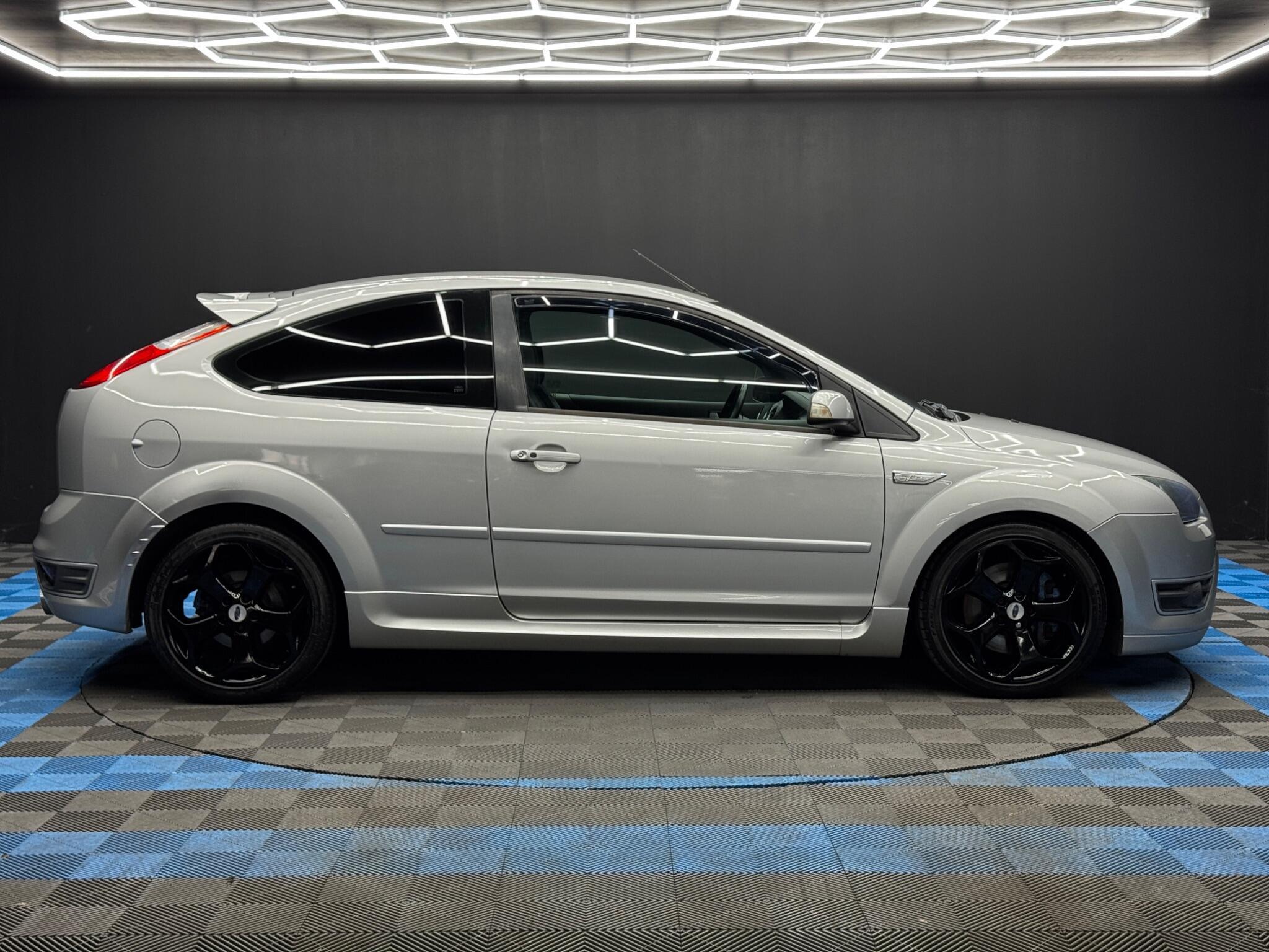 Ford Focus - Image 4