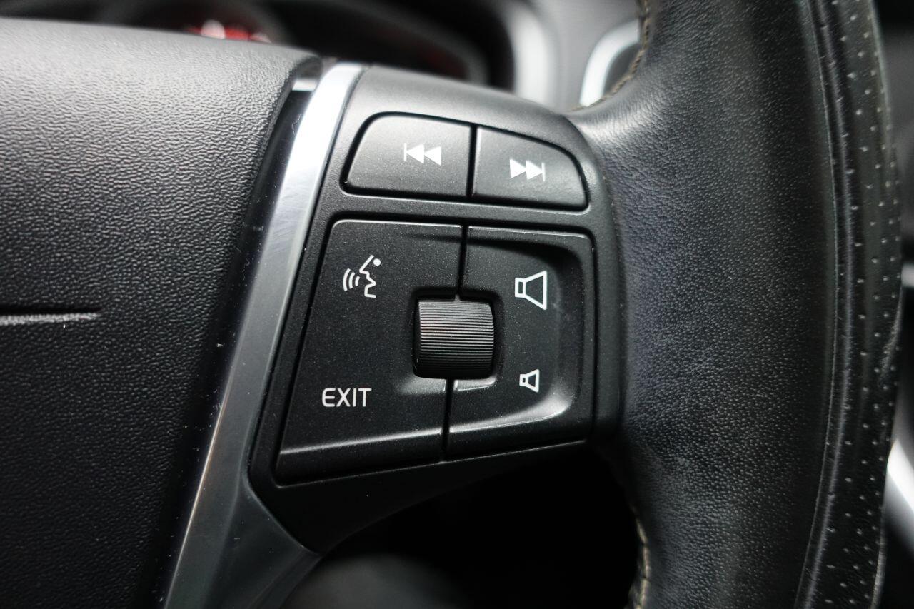 Volvo V40 - Image 32