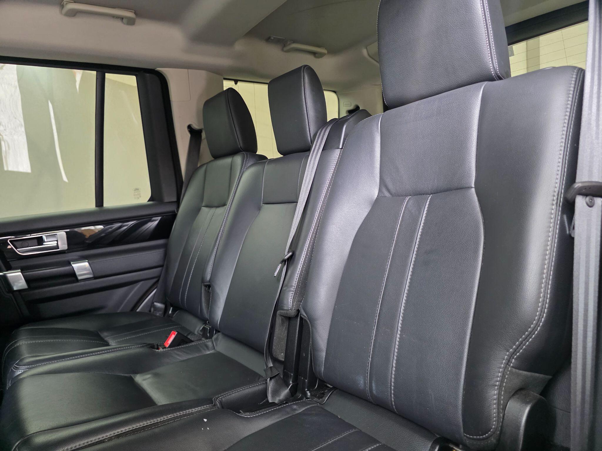 Land Rover DISCOVERY 4 - Image 33