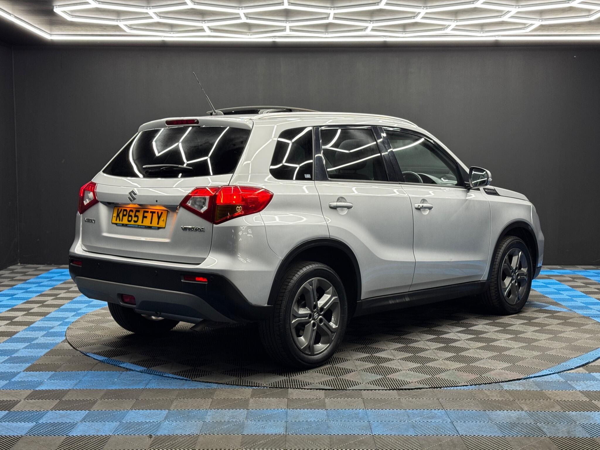 Suzuki Vitara - Image 5