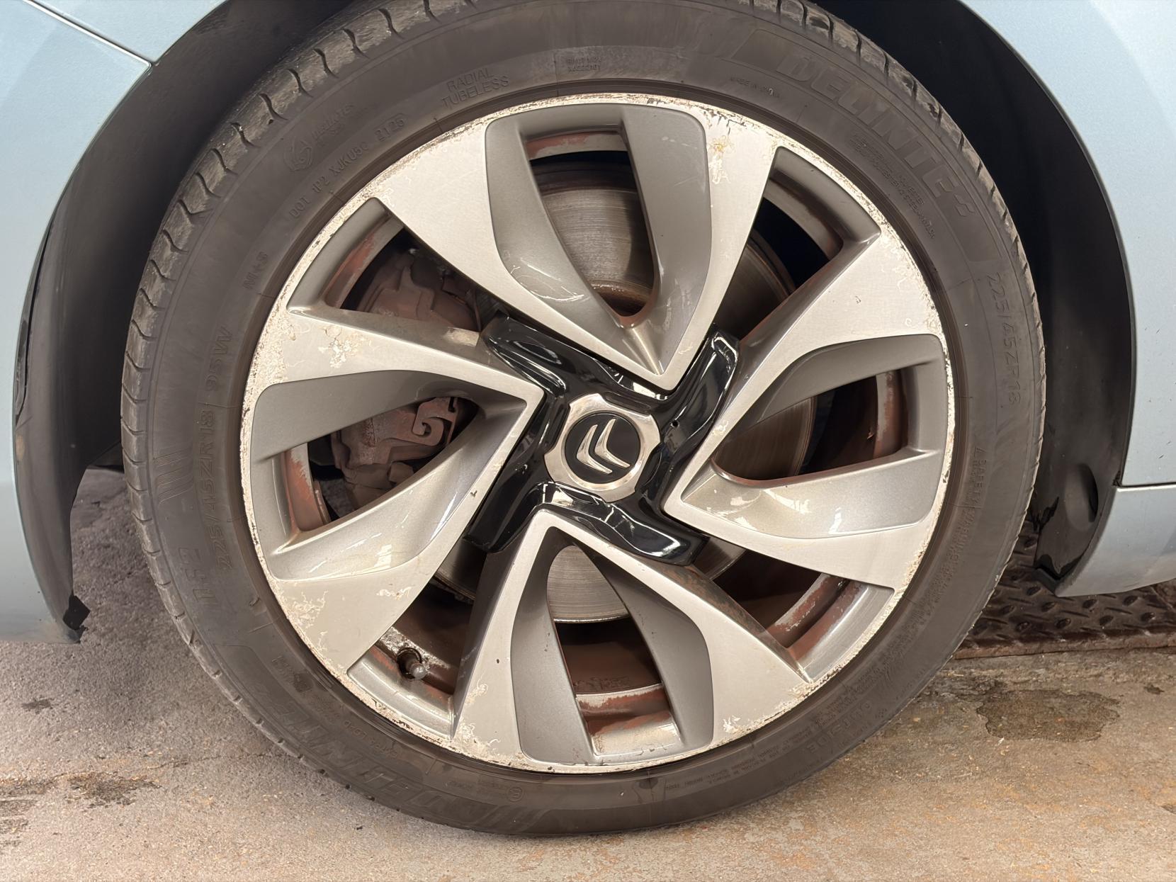 Citroen DS5 - Image 15