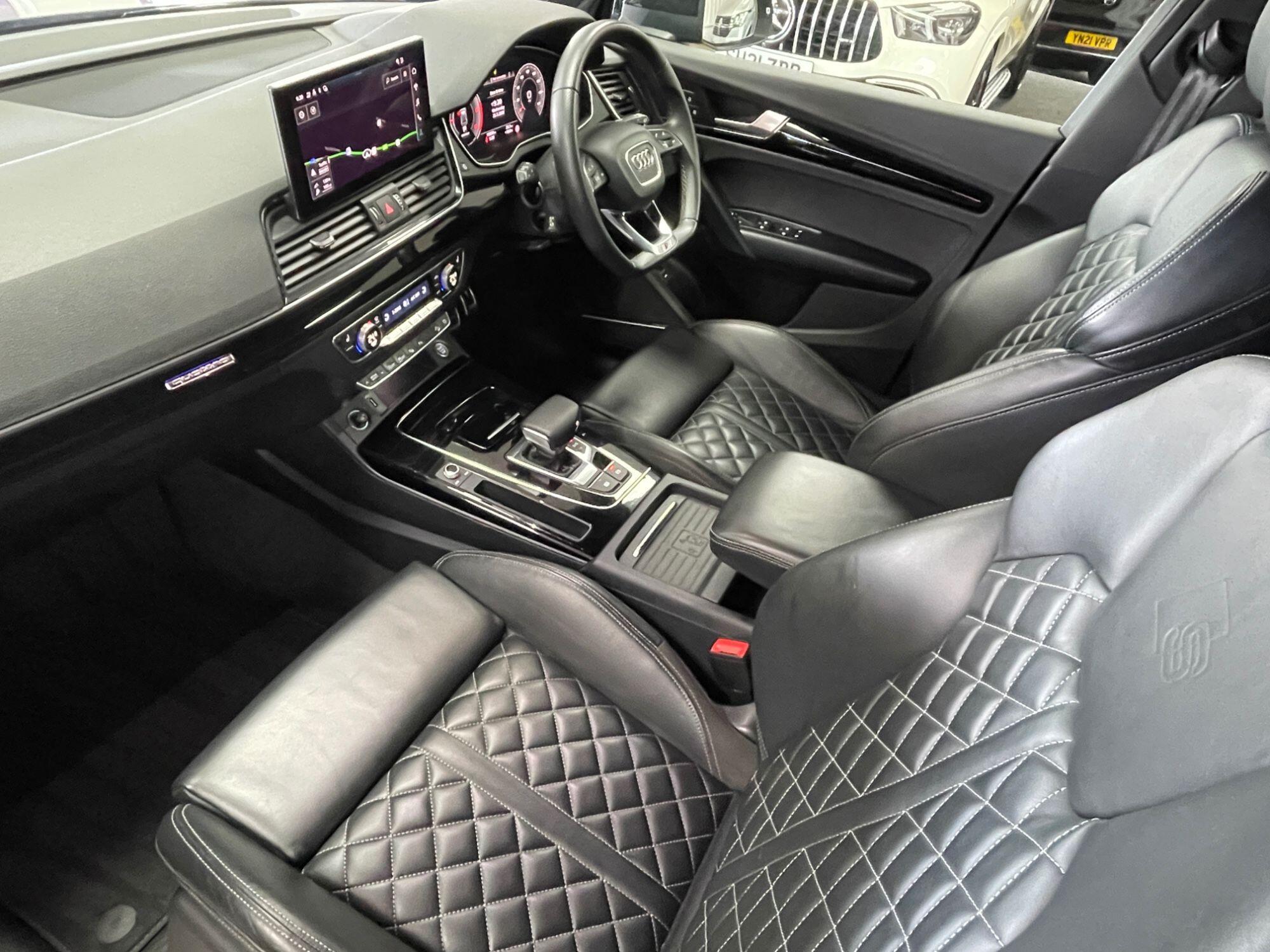 Audi Q5 - Image 35