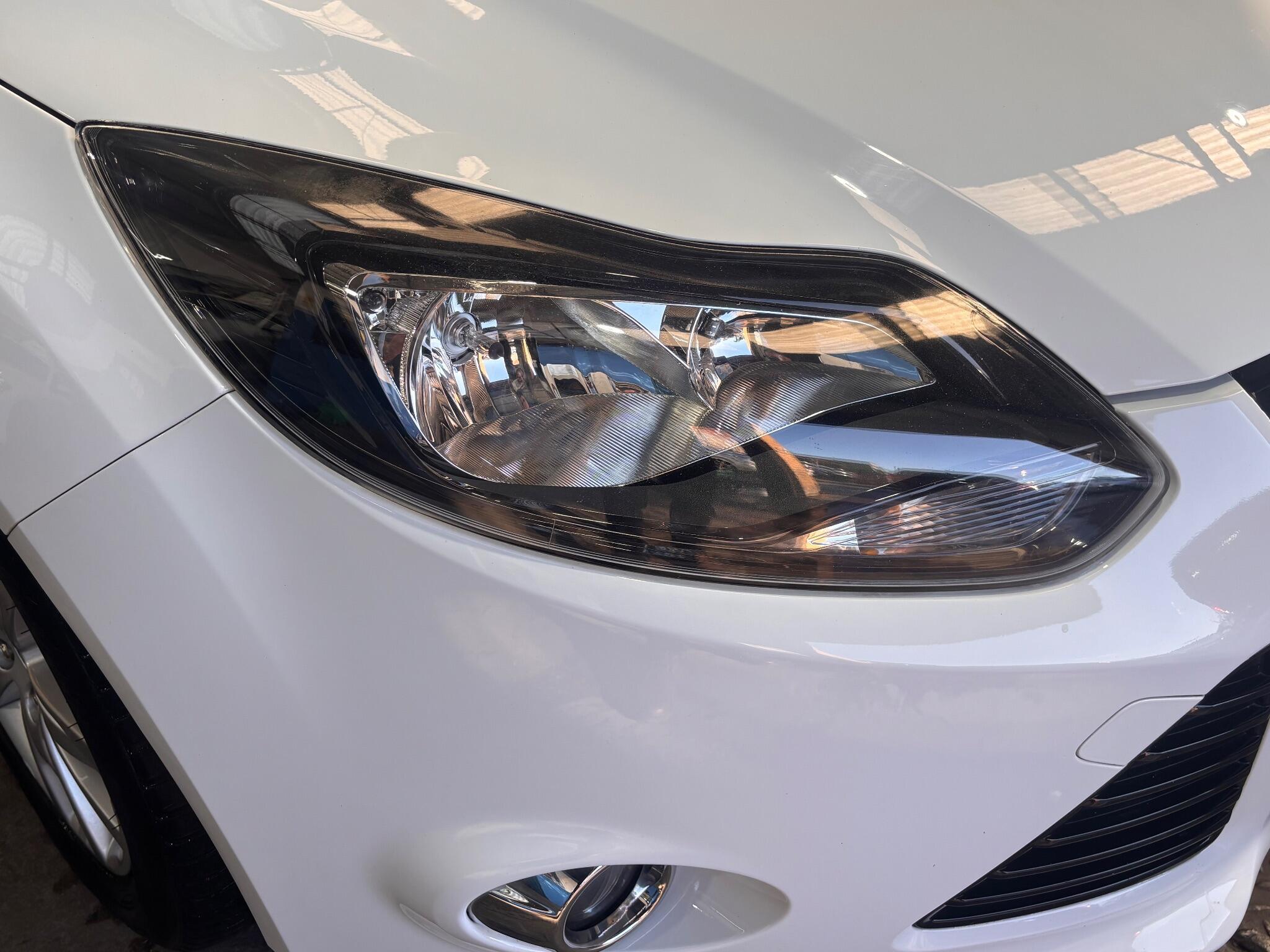 Ford Focus - Image 31