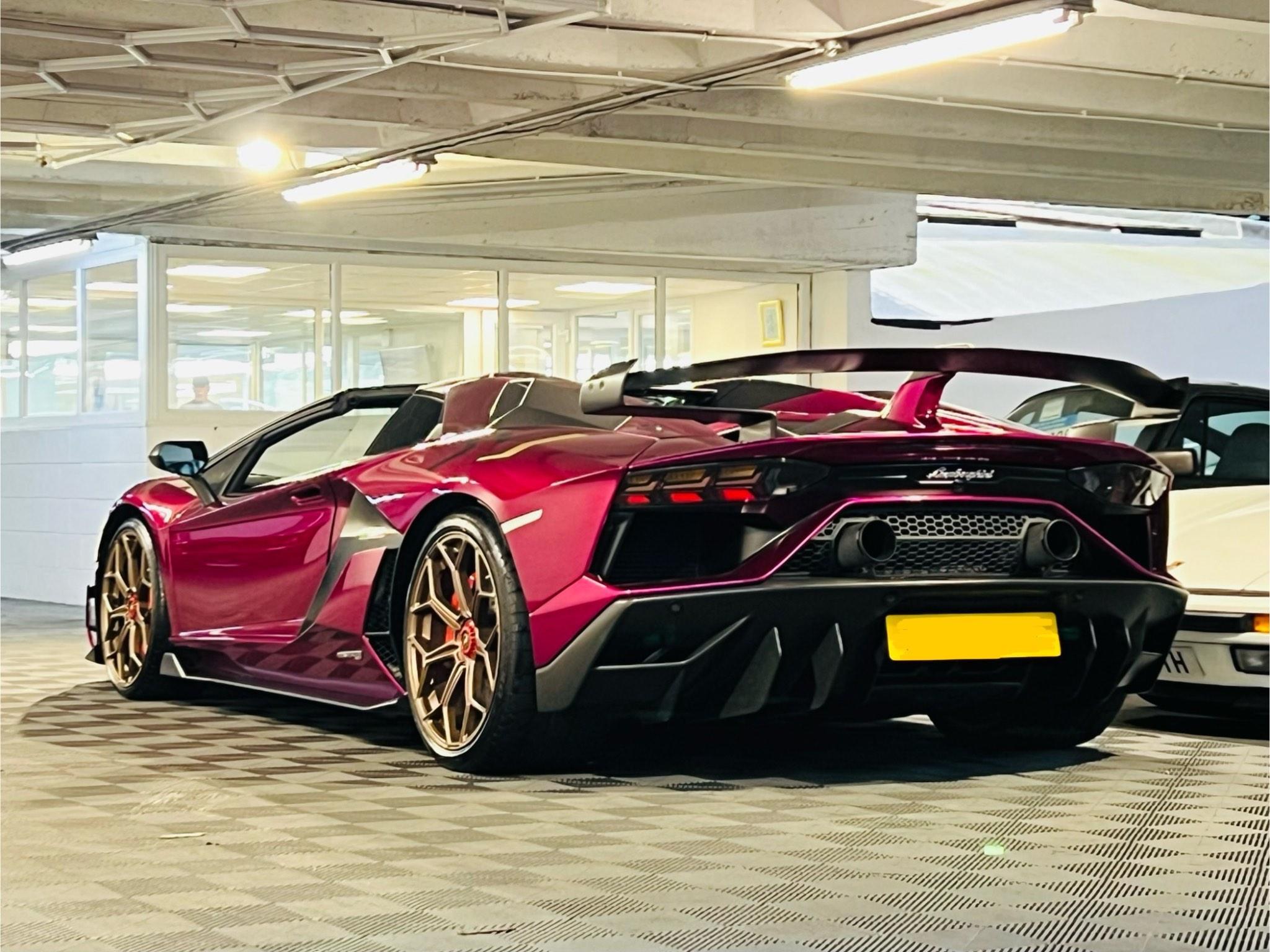 Lamborghini Aventador - Image 3