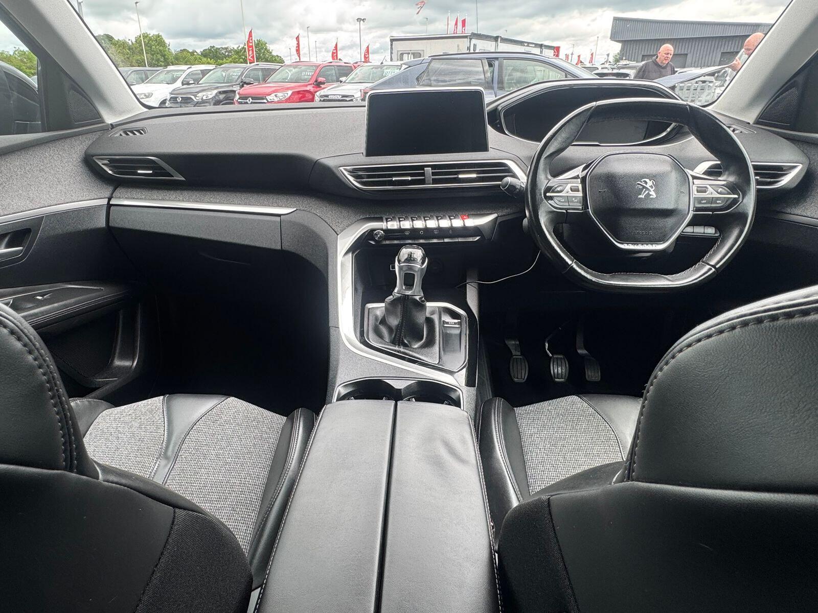 Peugeot 3008 - Image 6