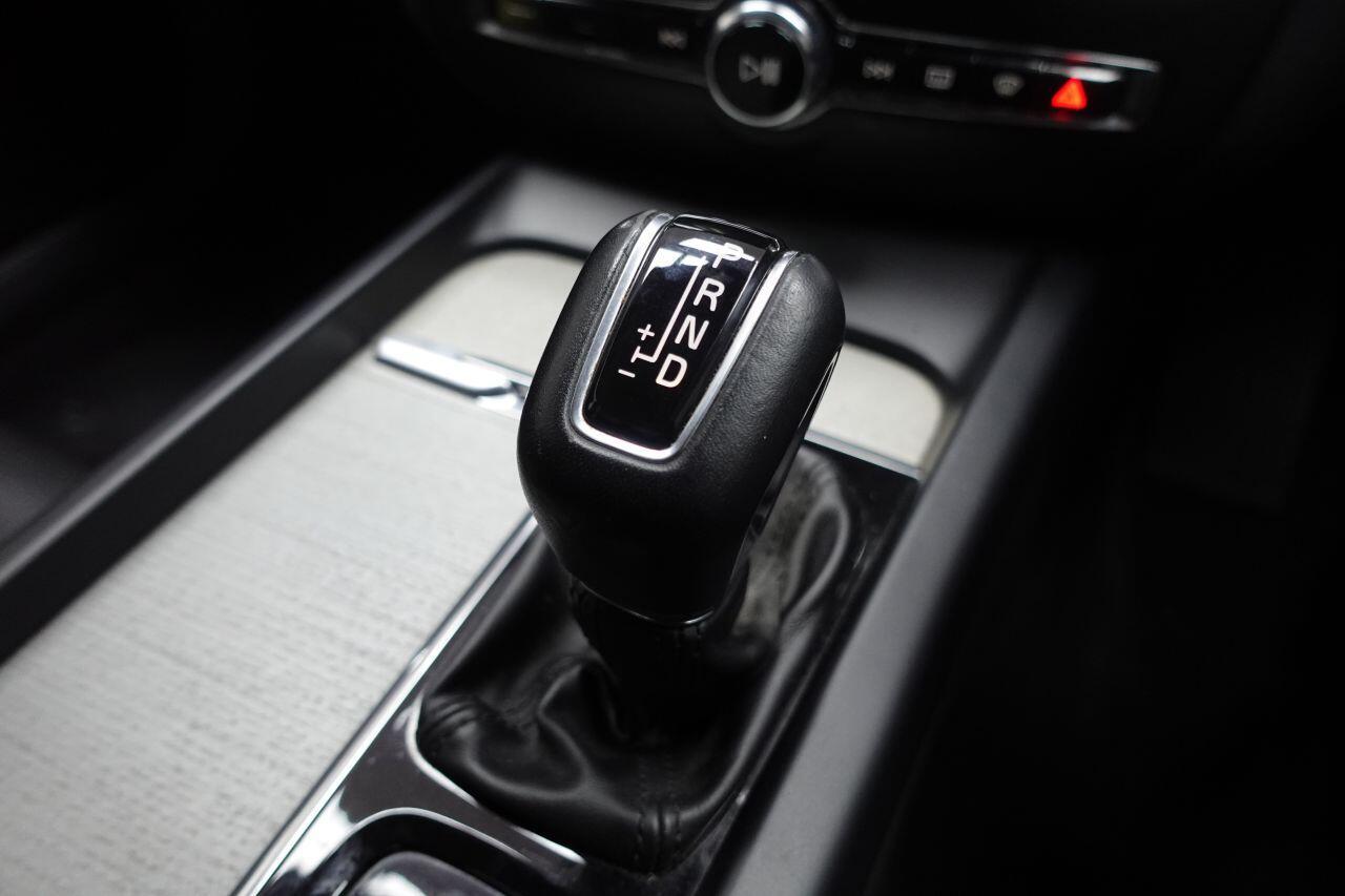 Volvo S60 - Image 45