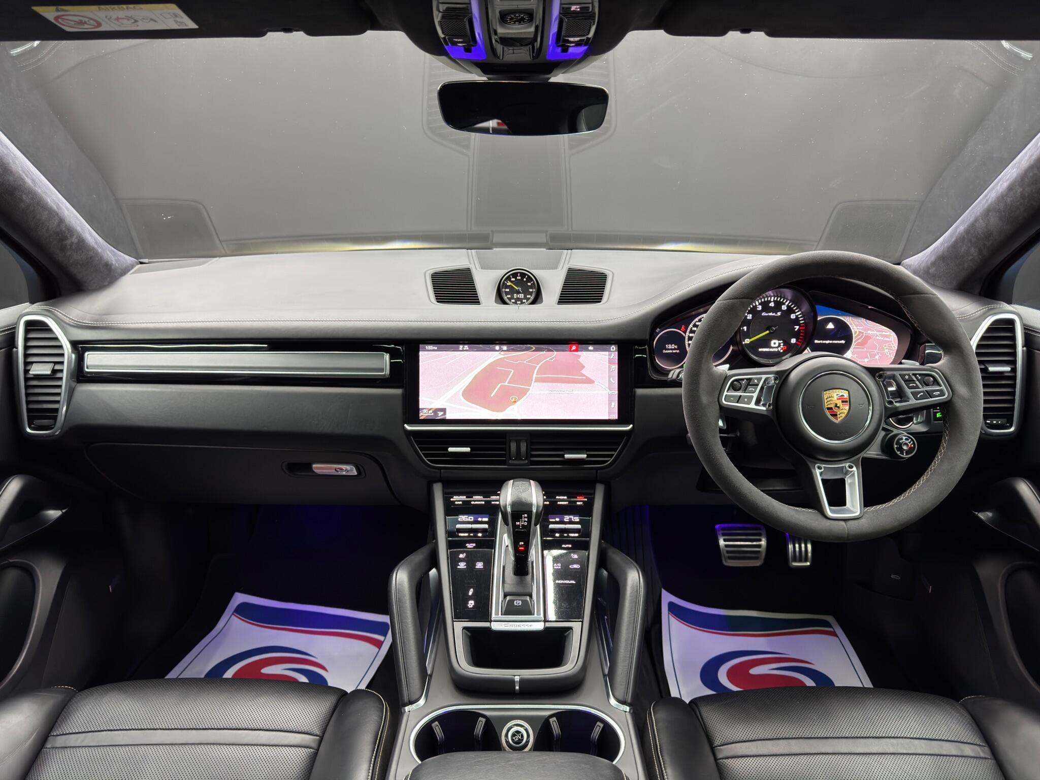 Porsche Cayenne - Image 10