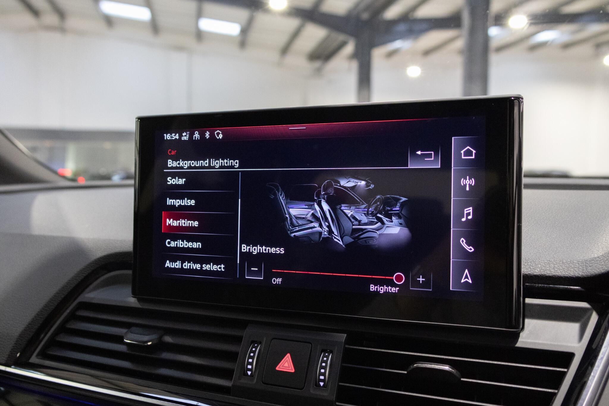 Audi Q5 - Image 17