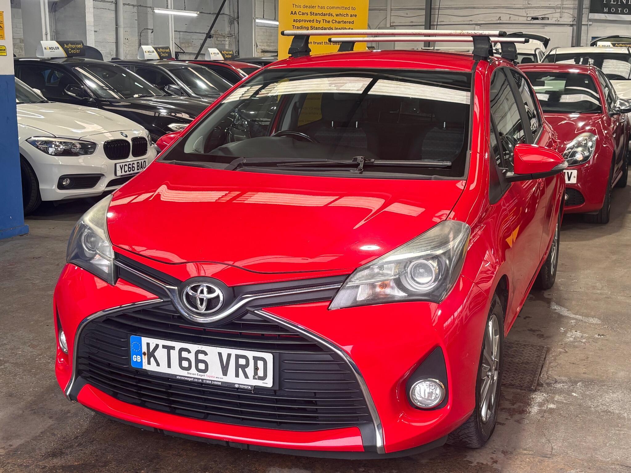 Toyota Yaris - Image 28