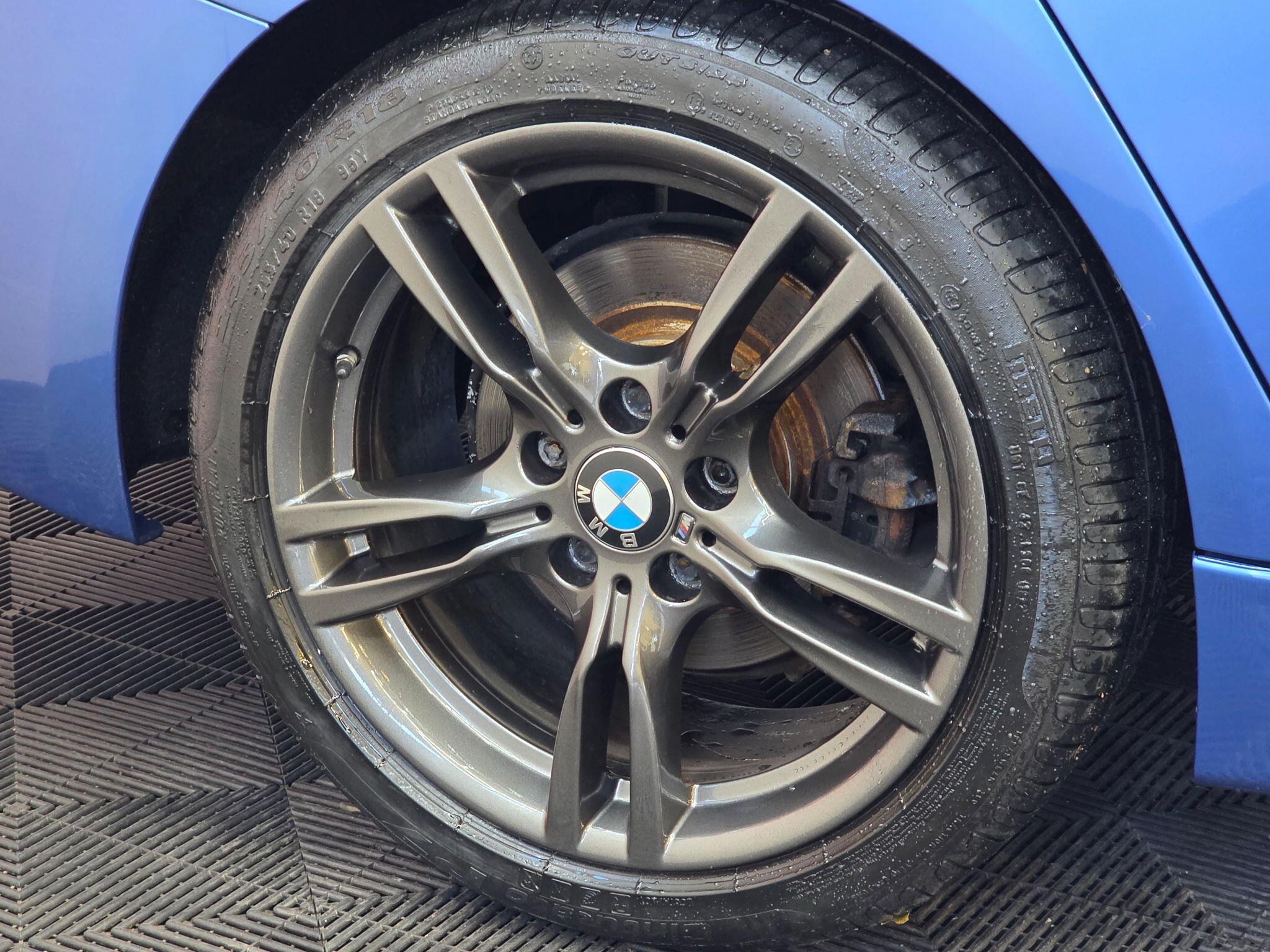 BMW 3 Series - Image 9