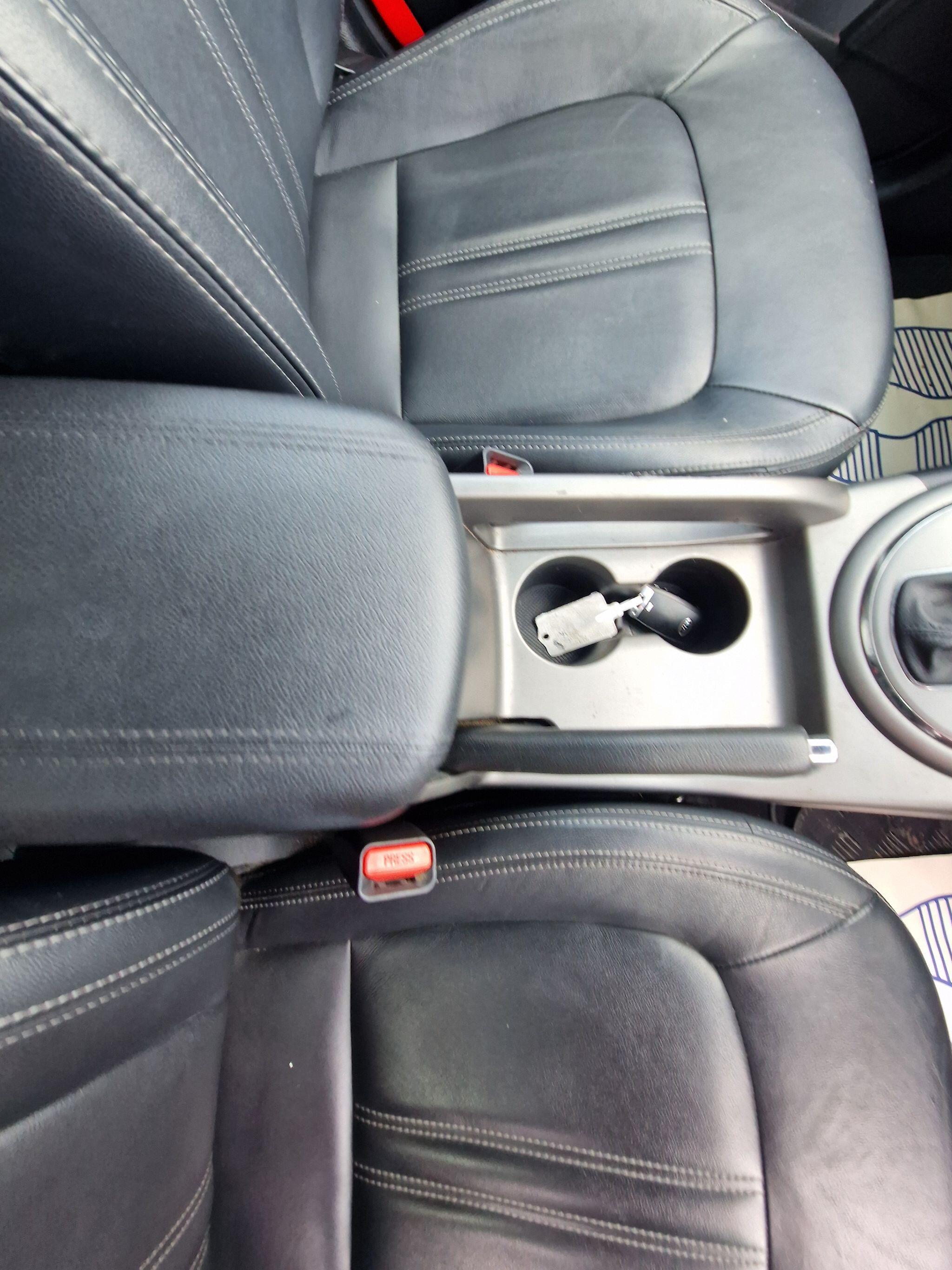 Kia Sportage - Image 32