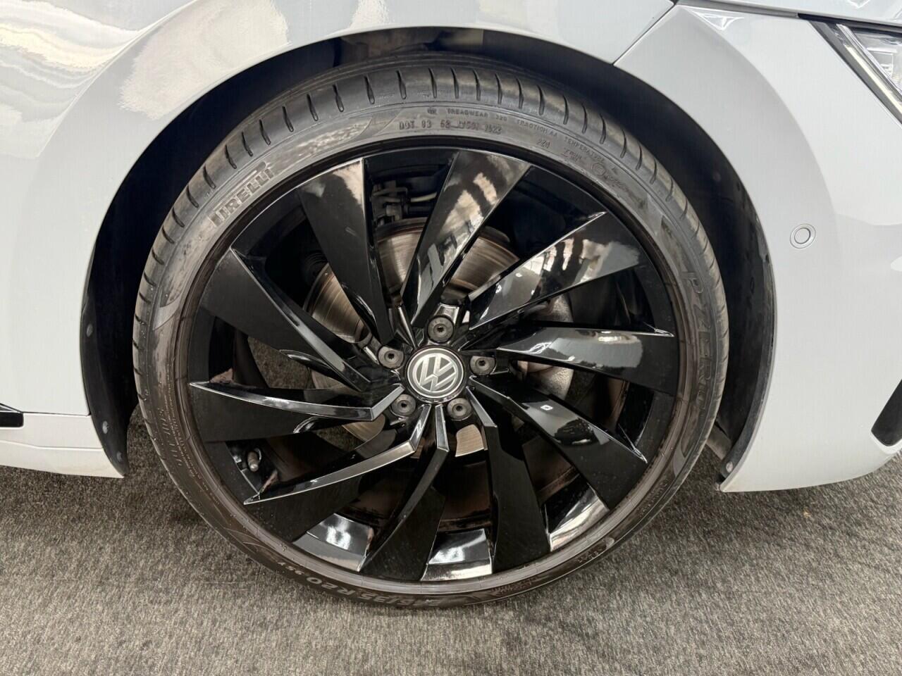 Volkswagen Arteon - Image 11