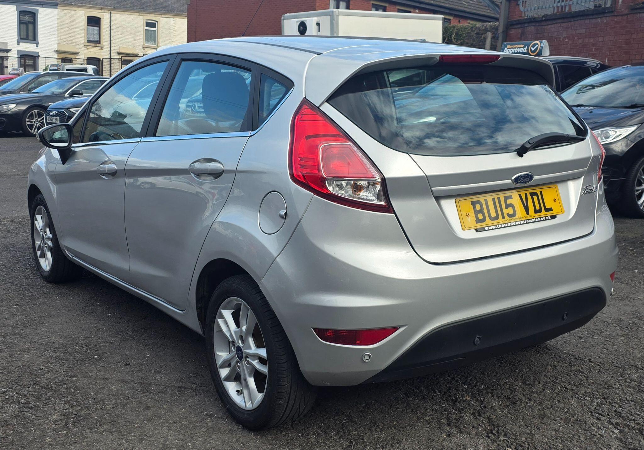 Ford Fiesta - Image 5