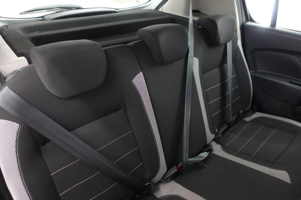 Dacia Sandero Stepway - Image 12