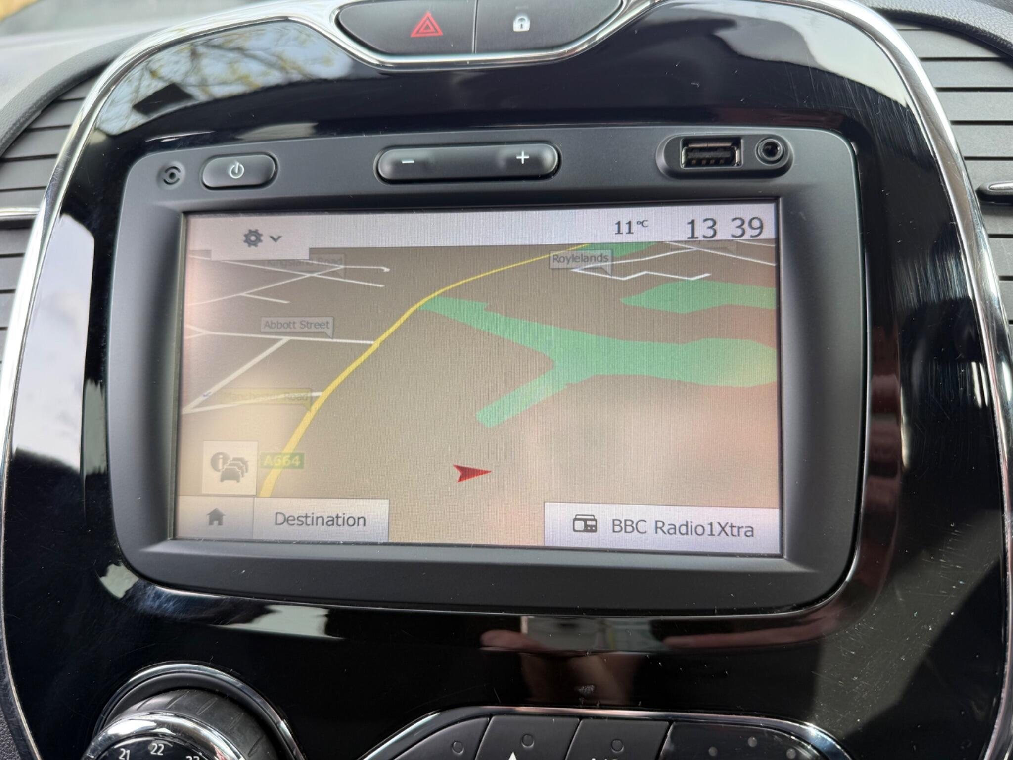 Renault Captur - Image 55