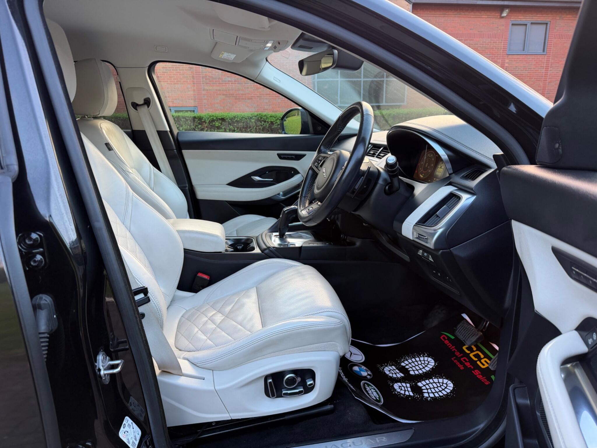 Jaguar E-Pace - Image 26