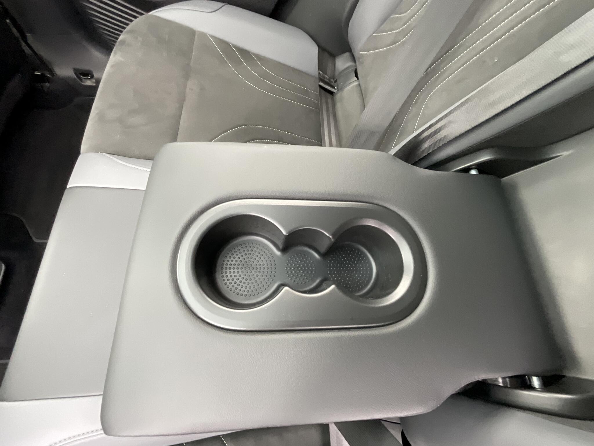 Volkswagen Id5 - Image 16