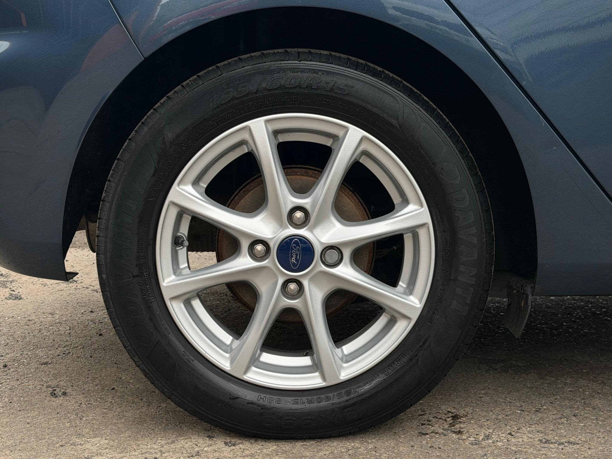 Ford Fiesta - Image 9