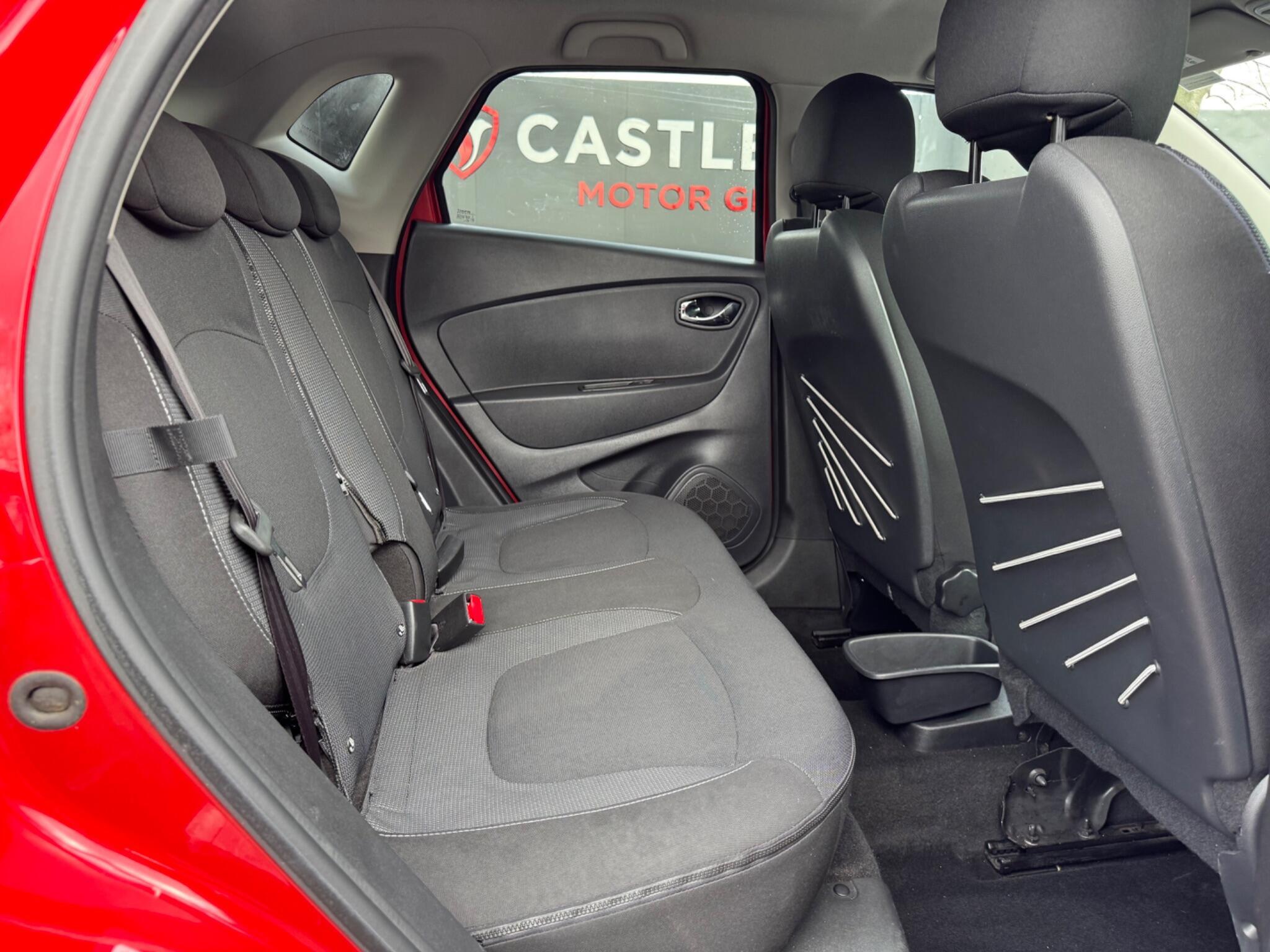 Renault Captur - Image 39