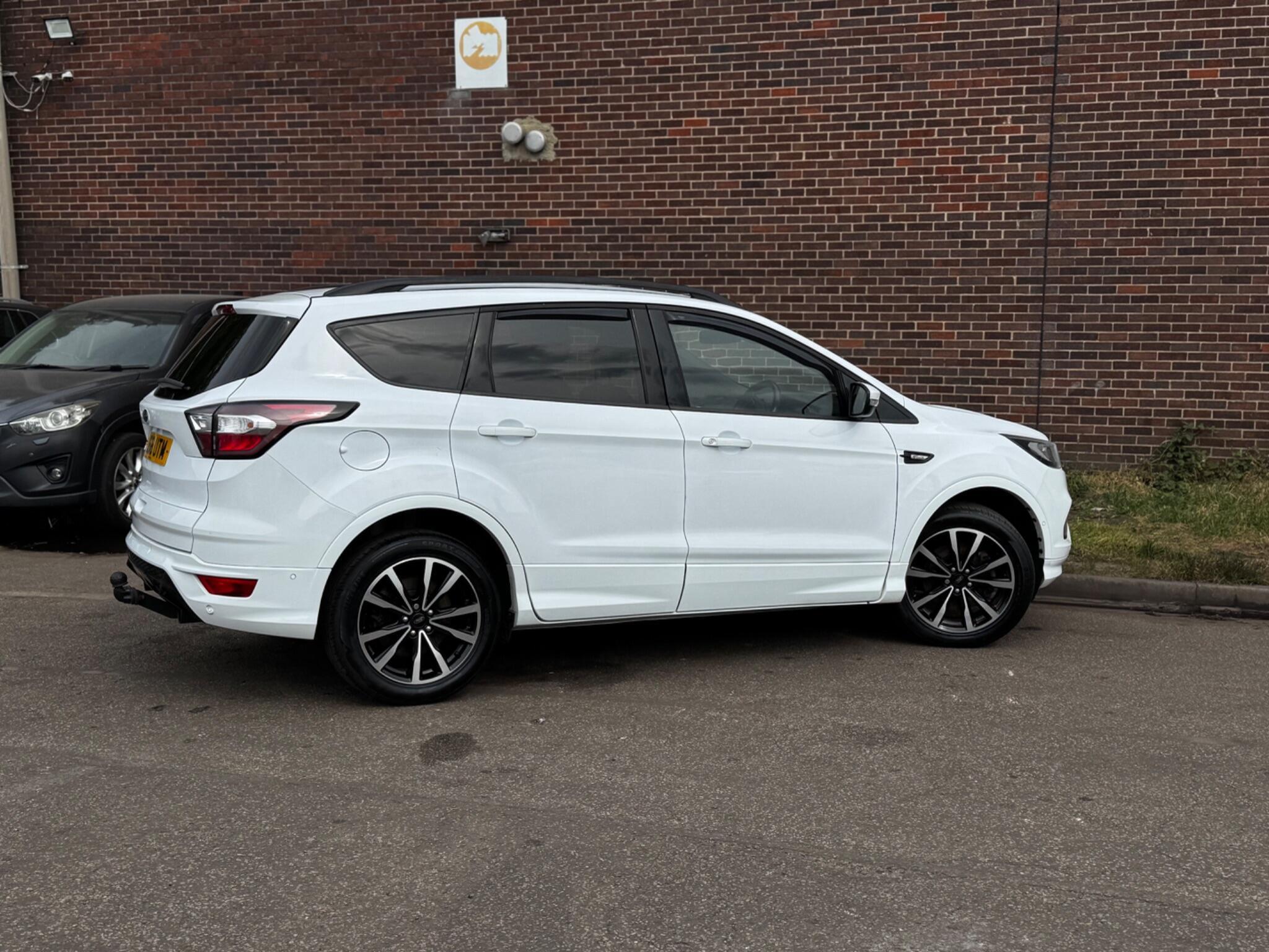 Ford Kuga - Image 14