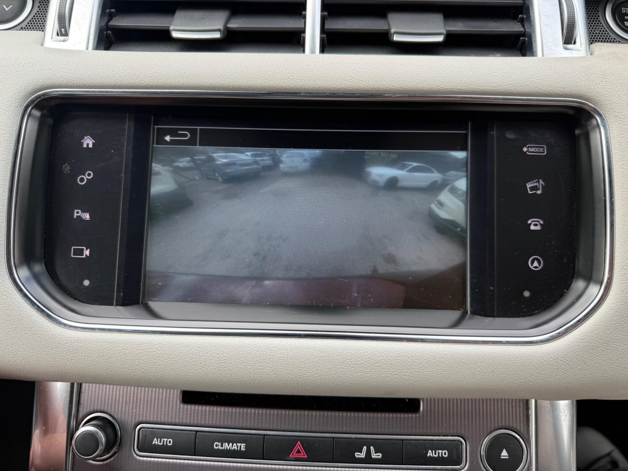 Land Rover RANGE ROVER SPORT - Image 12