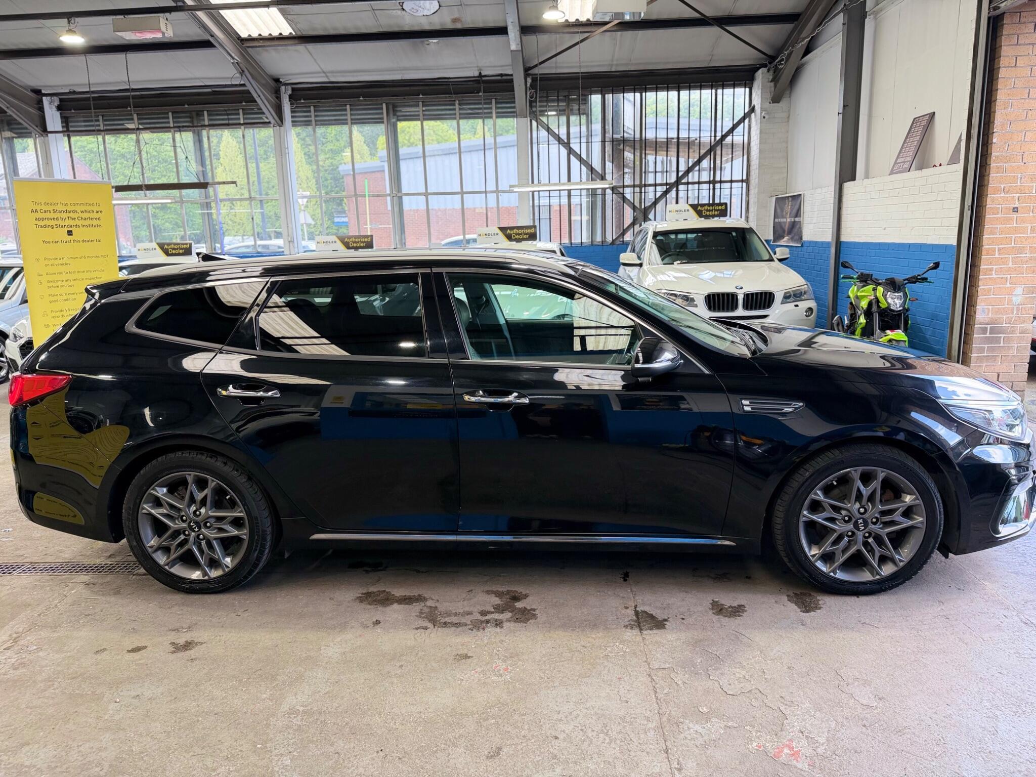 Kia Optima - Image 6
