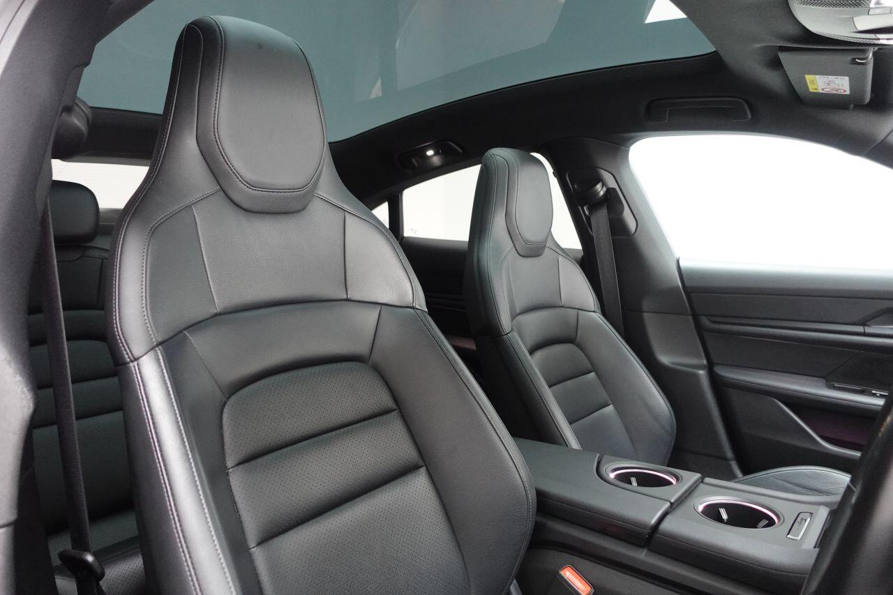 Porsche Taycan - Image 3