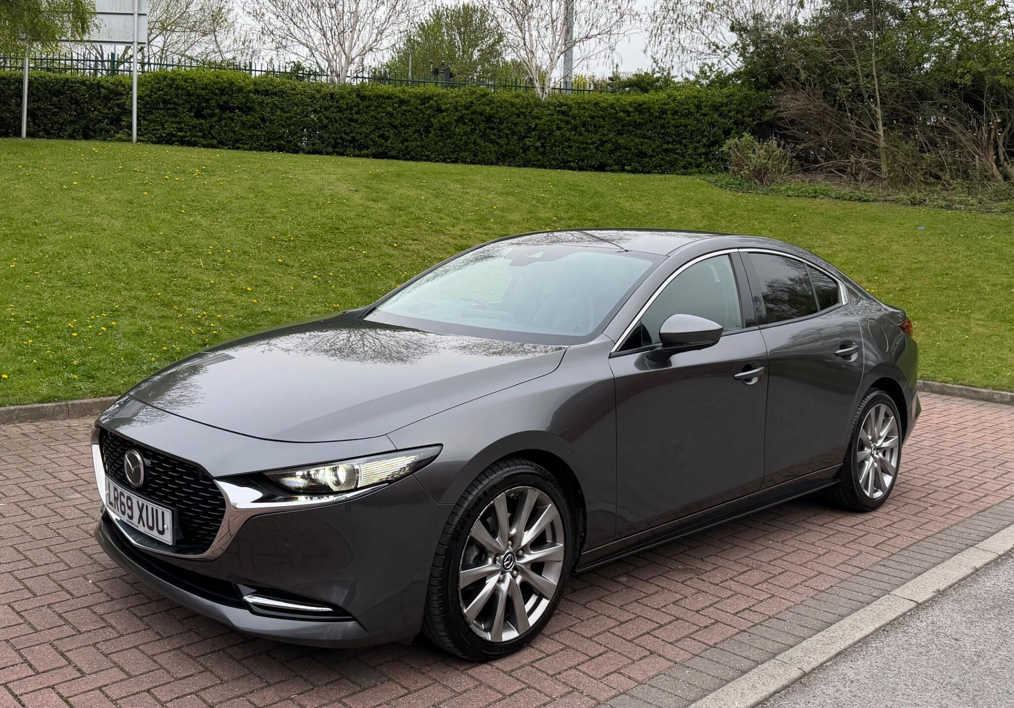 Mazda MAZDA3 - Image 12