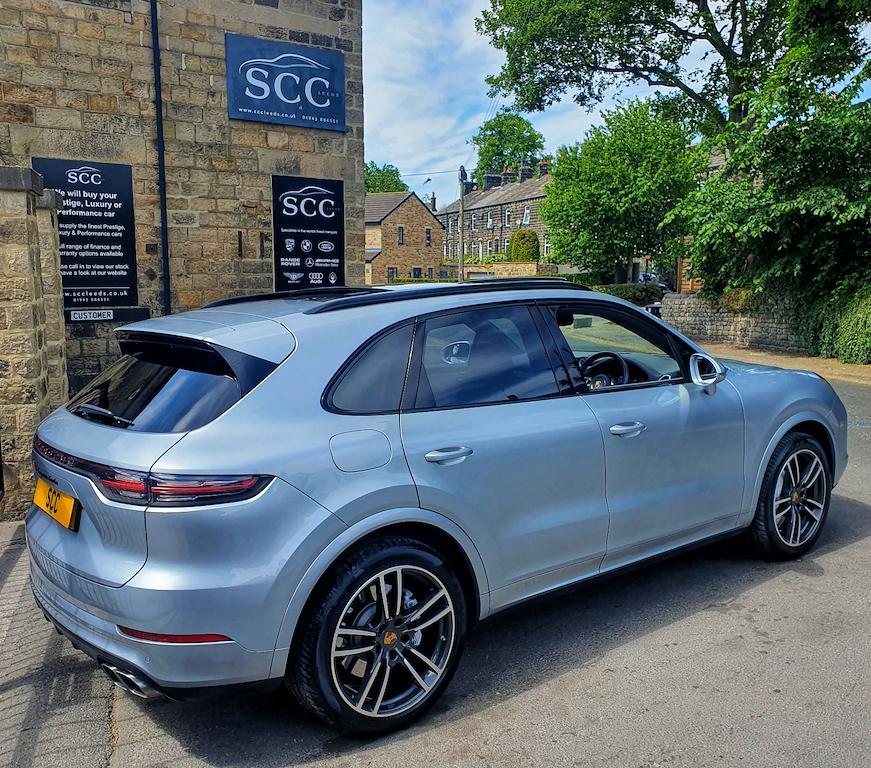 Porsche Cayenne - Image 10