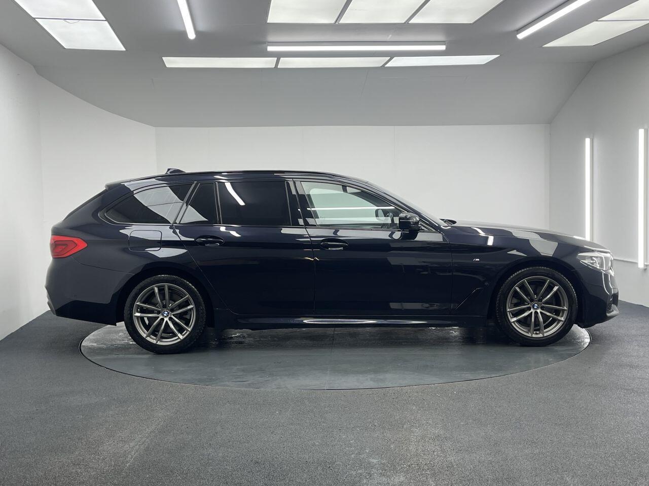 BMW 5 Series - Image 25