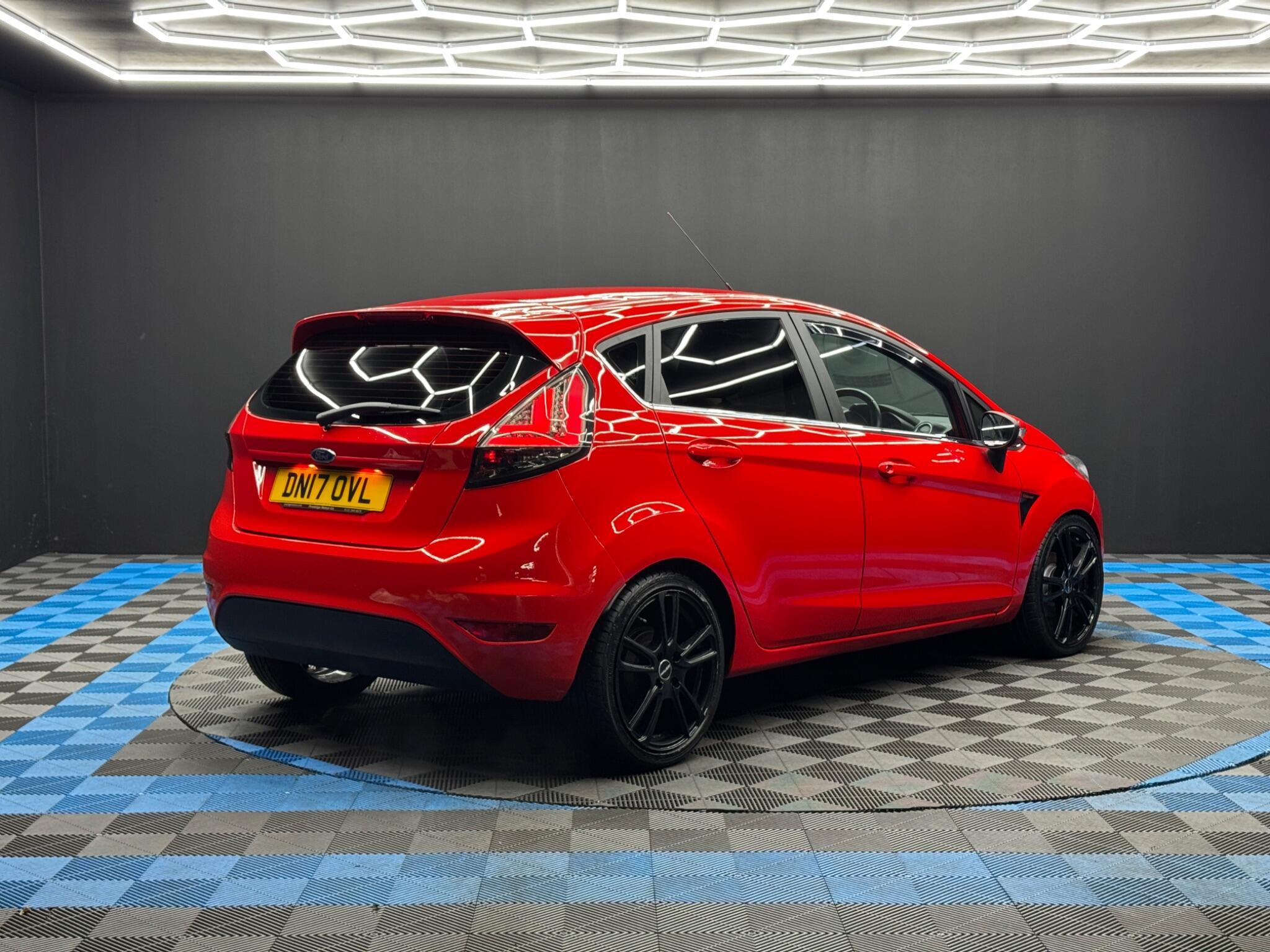 Ford Fiesta - Image 5