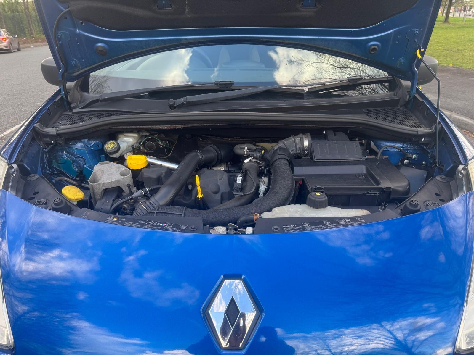 Renault Clio - Image 29