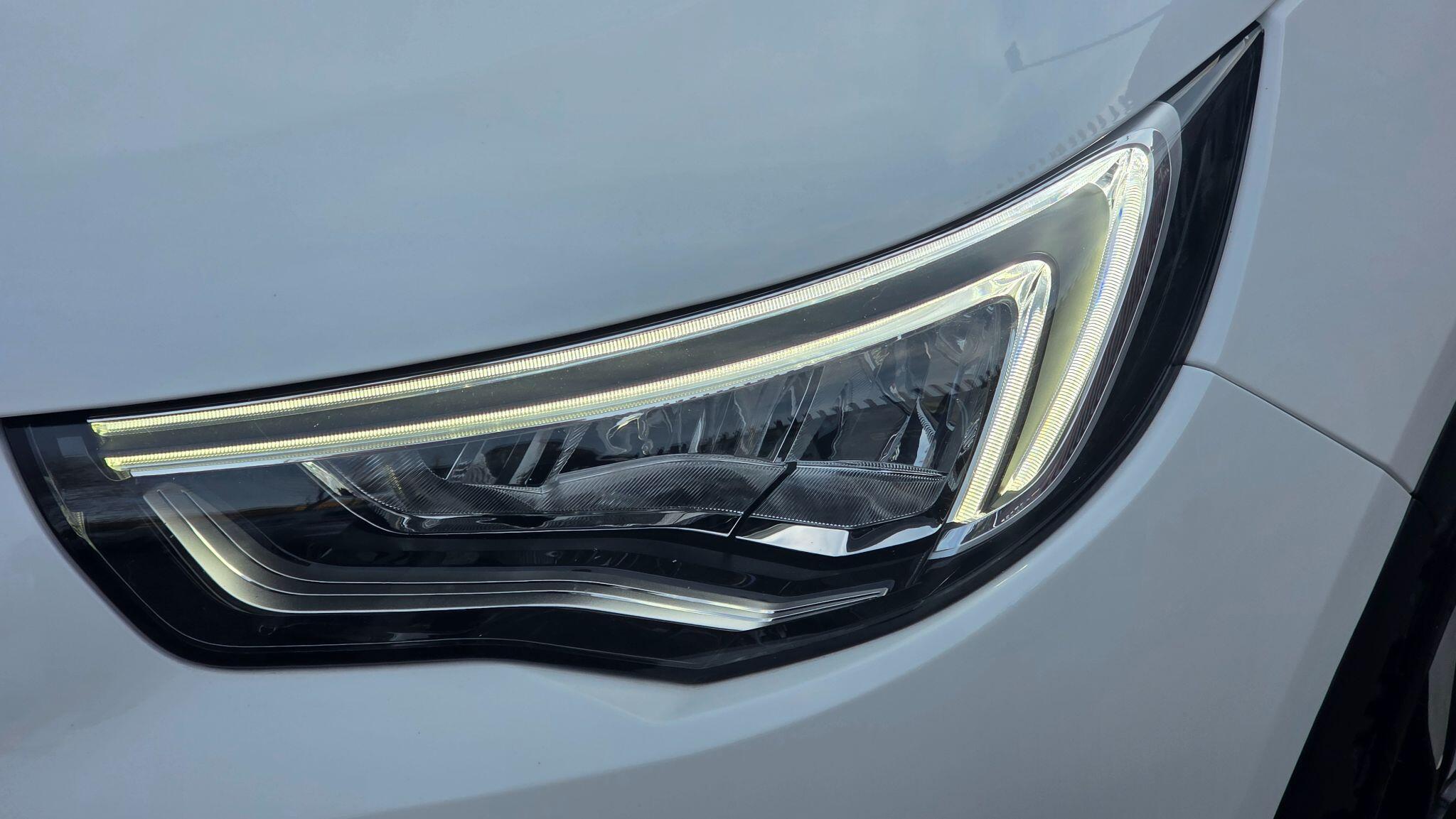 Vauxhall Grandland X - Image 17
