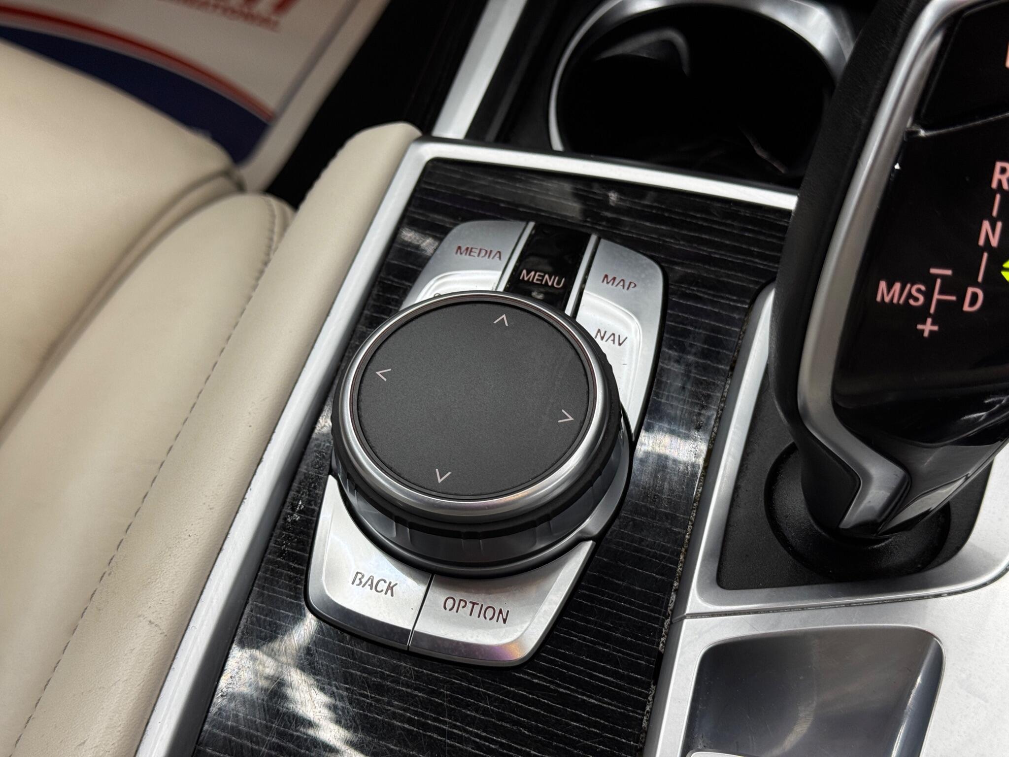 BMW 7 Series - Image 28