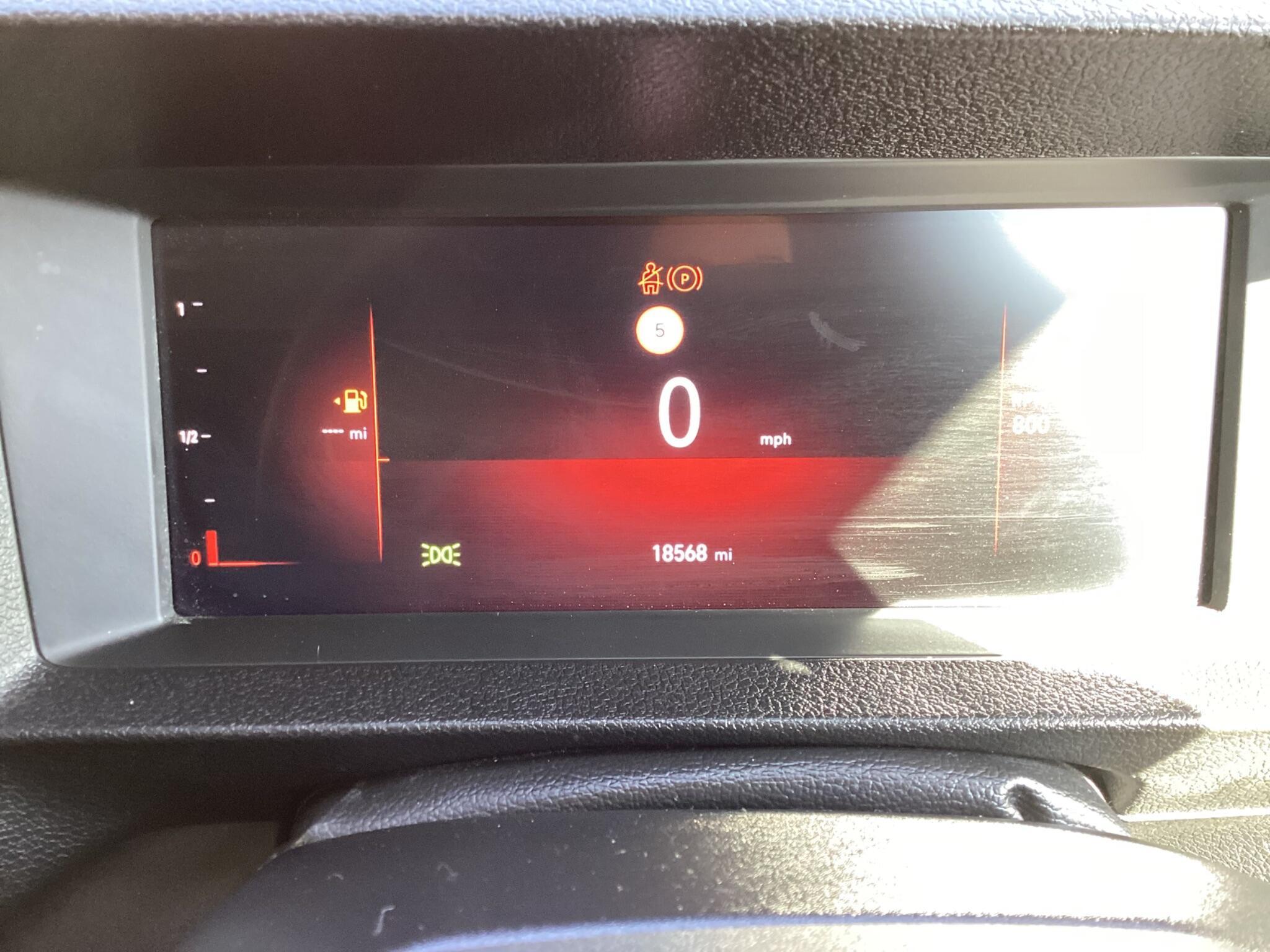 Vauxhall Vivaro - Image 20